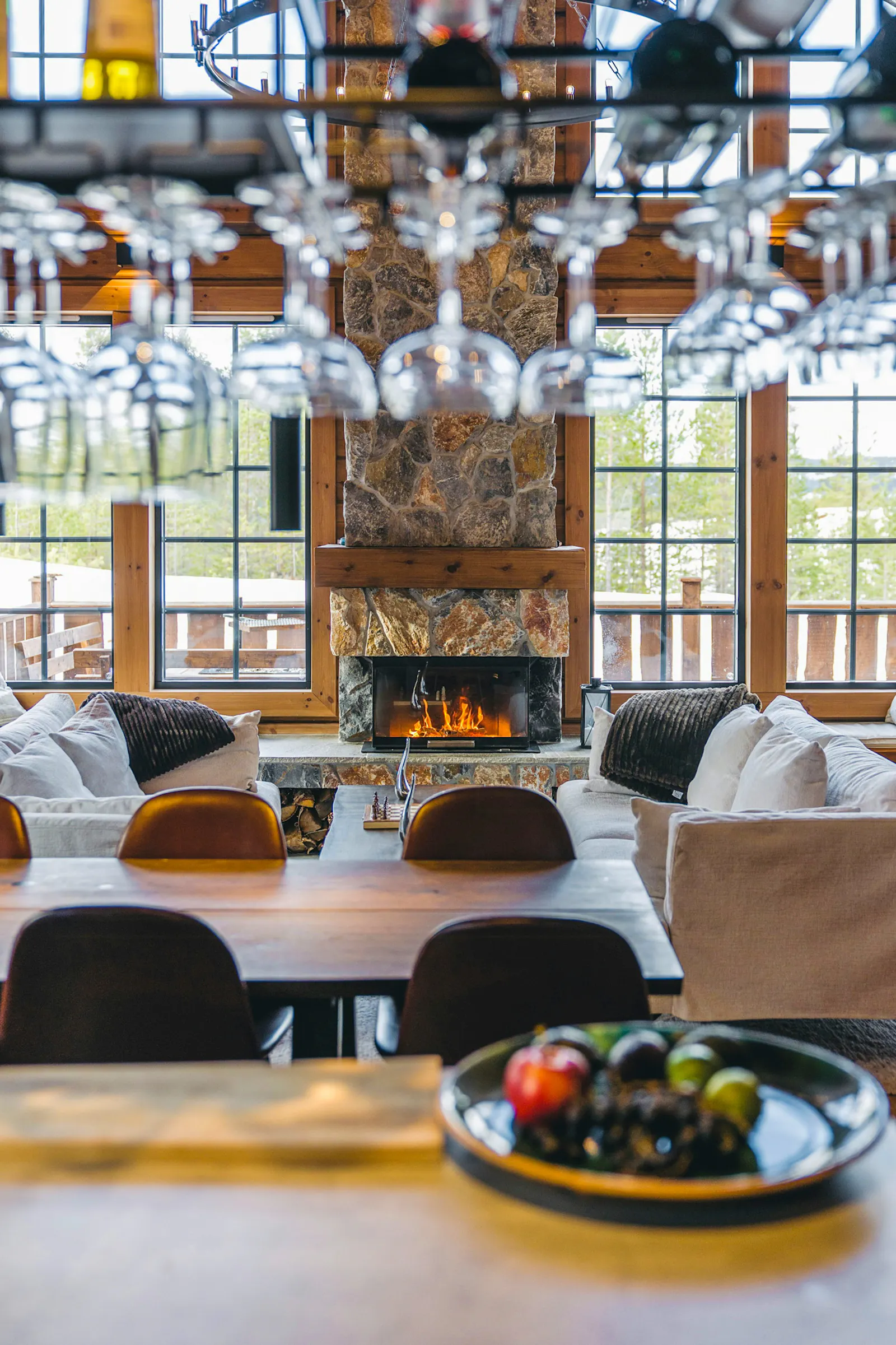 Fjällstuga med hög takhöjd och plats för 11 gäster – bild 8 av 24