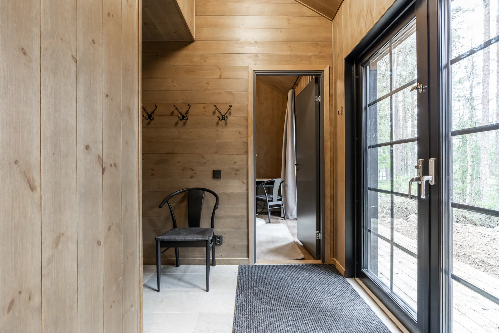 Modernt hus med bastu och fjällutsikt – bild 14 av 24