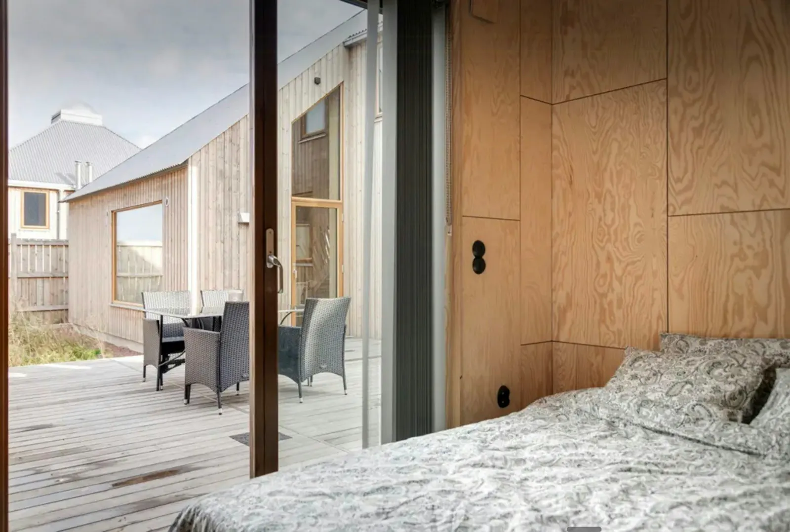 Modernt hus i Kivik med havsutsikt – bild 17 av 24