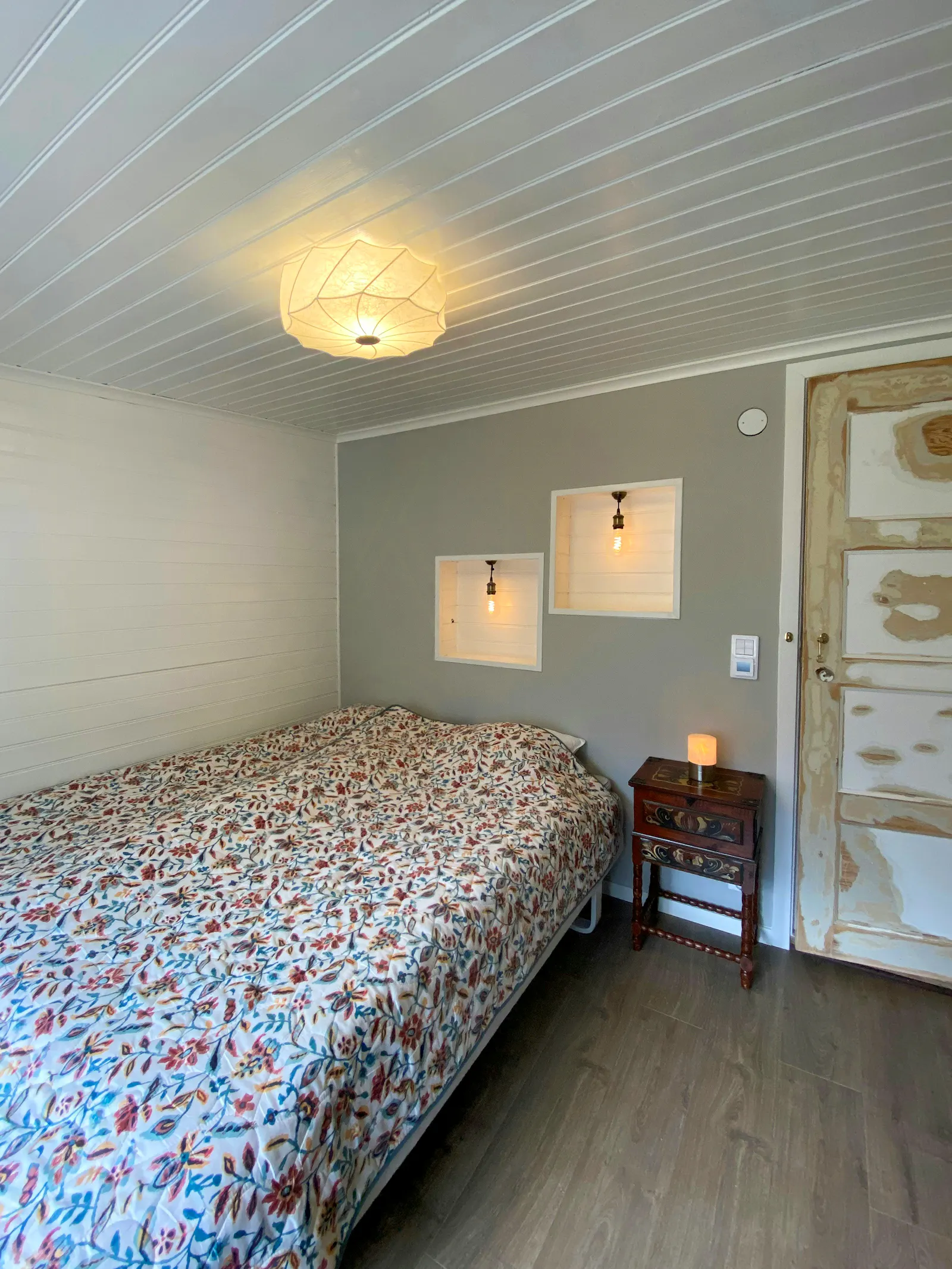 Skogsstuga med gömd sjö nära Karlshamn – bild 9 av 17