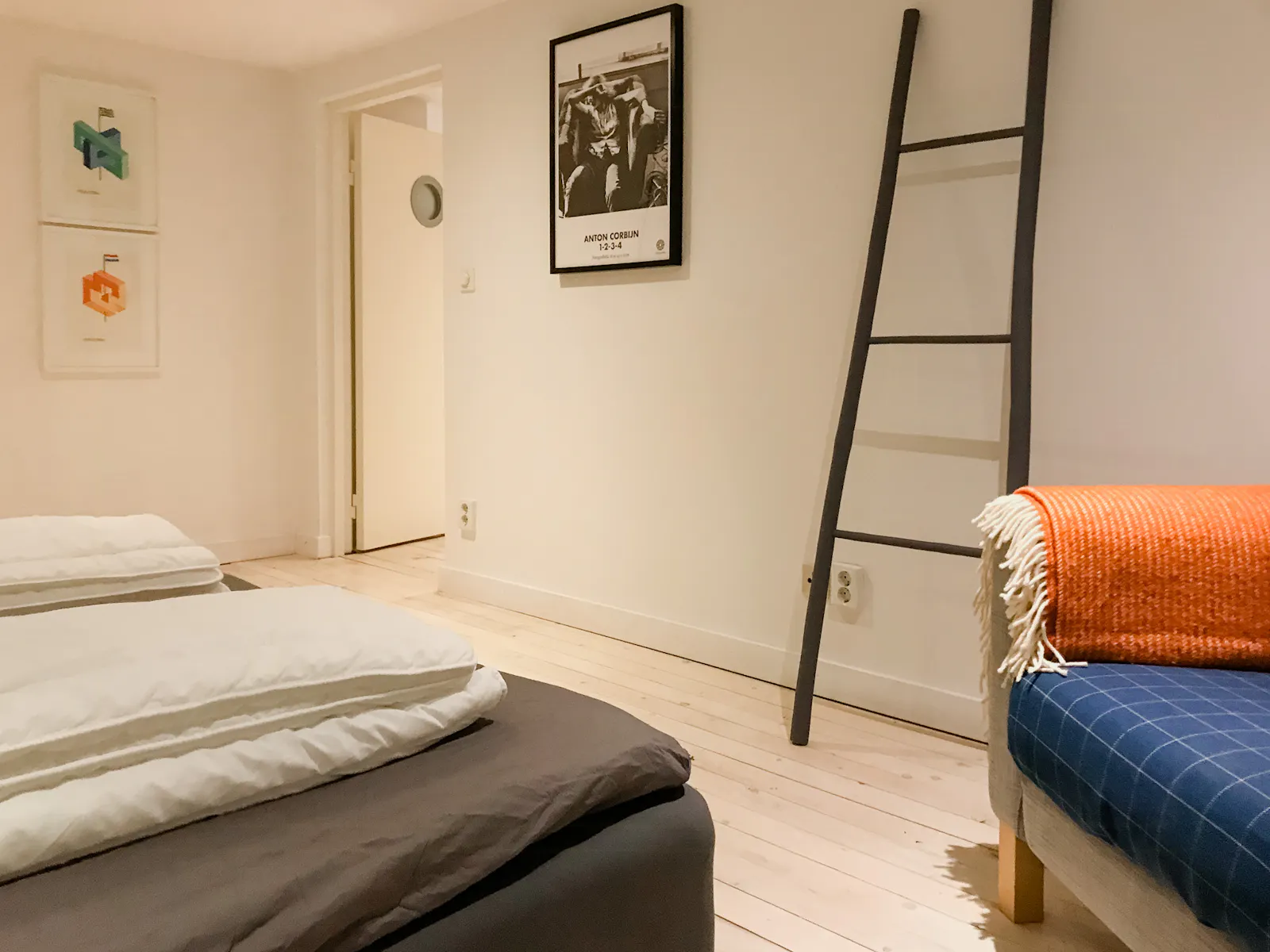 Sjövillan med bastu och badtunna i Gerastorp – bild 23 av 24