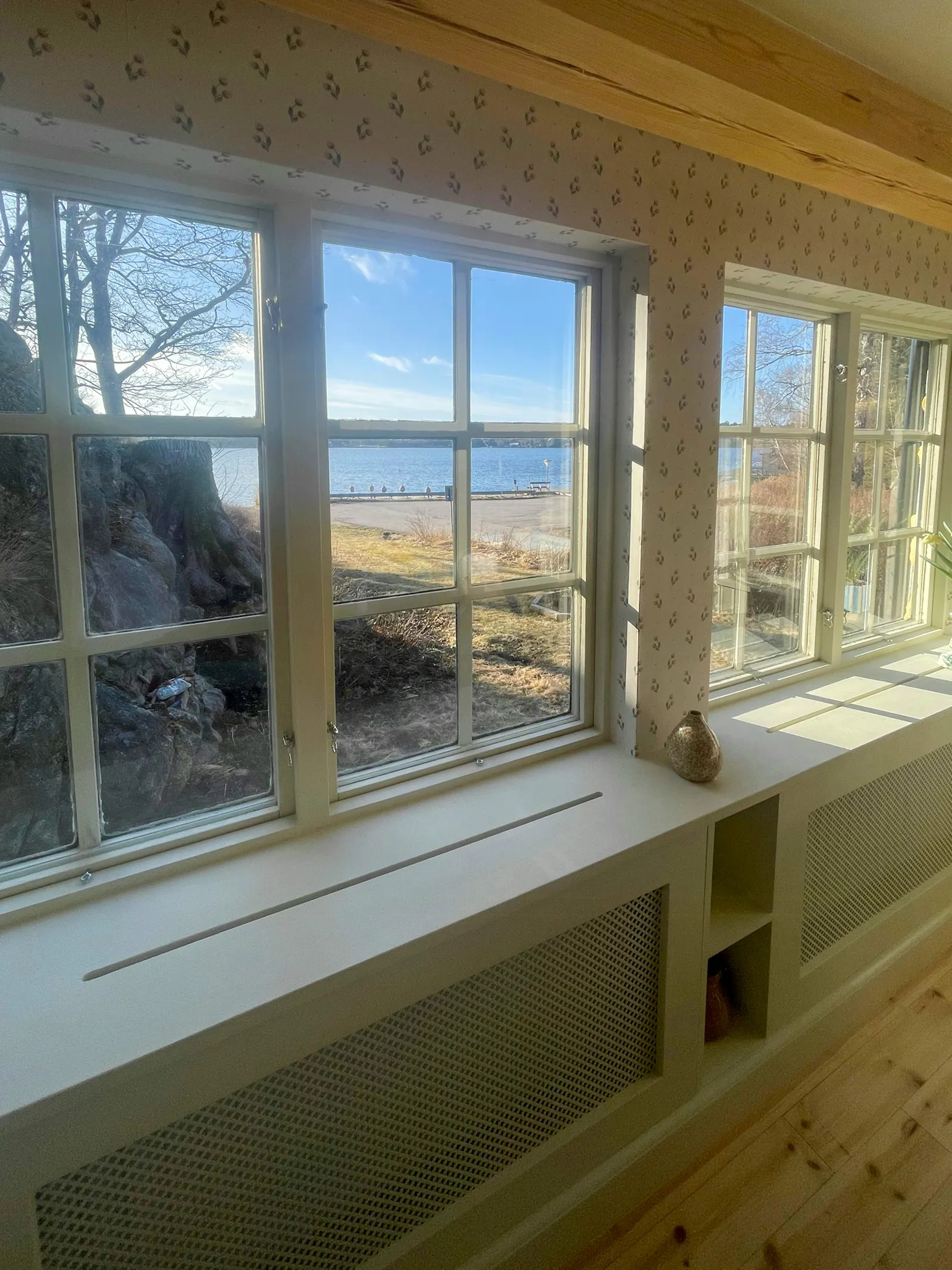 Nyrenoverat hus vid havet på Värmdö – bild 12 av 24