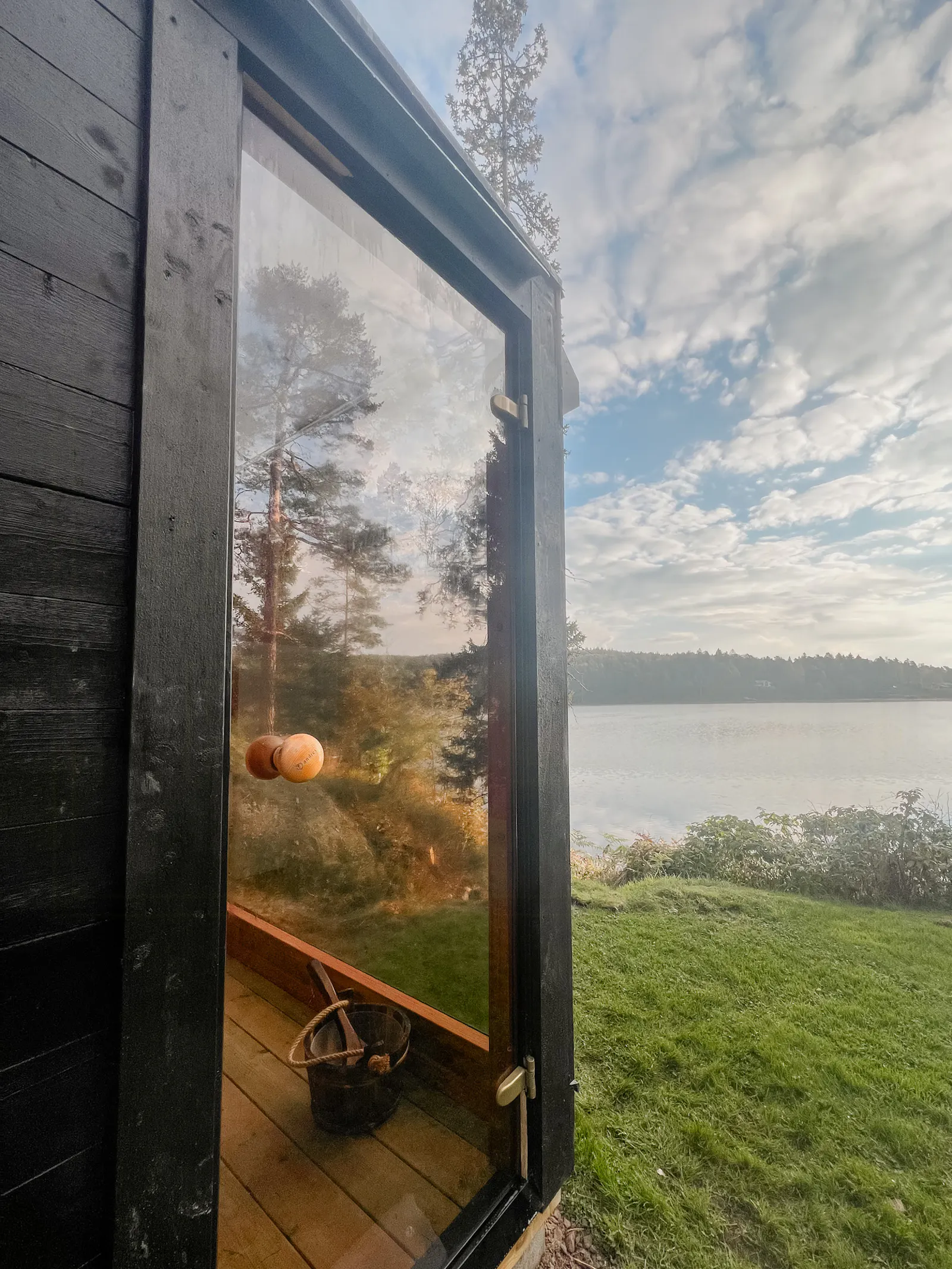 Minihus med sandstrand och bastu – bild 19 av 22