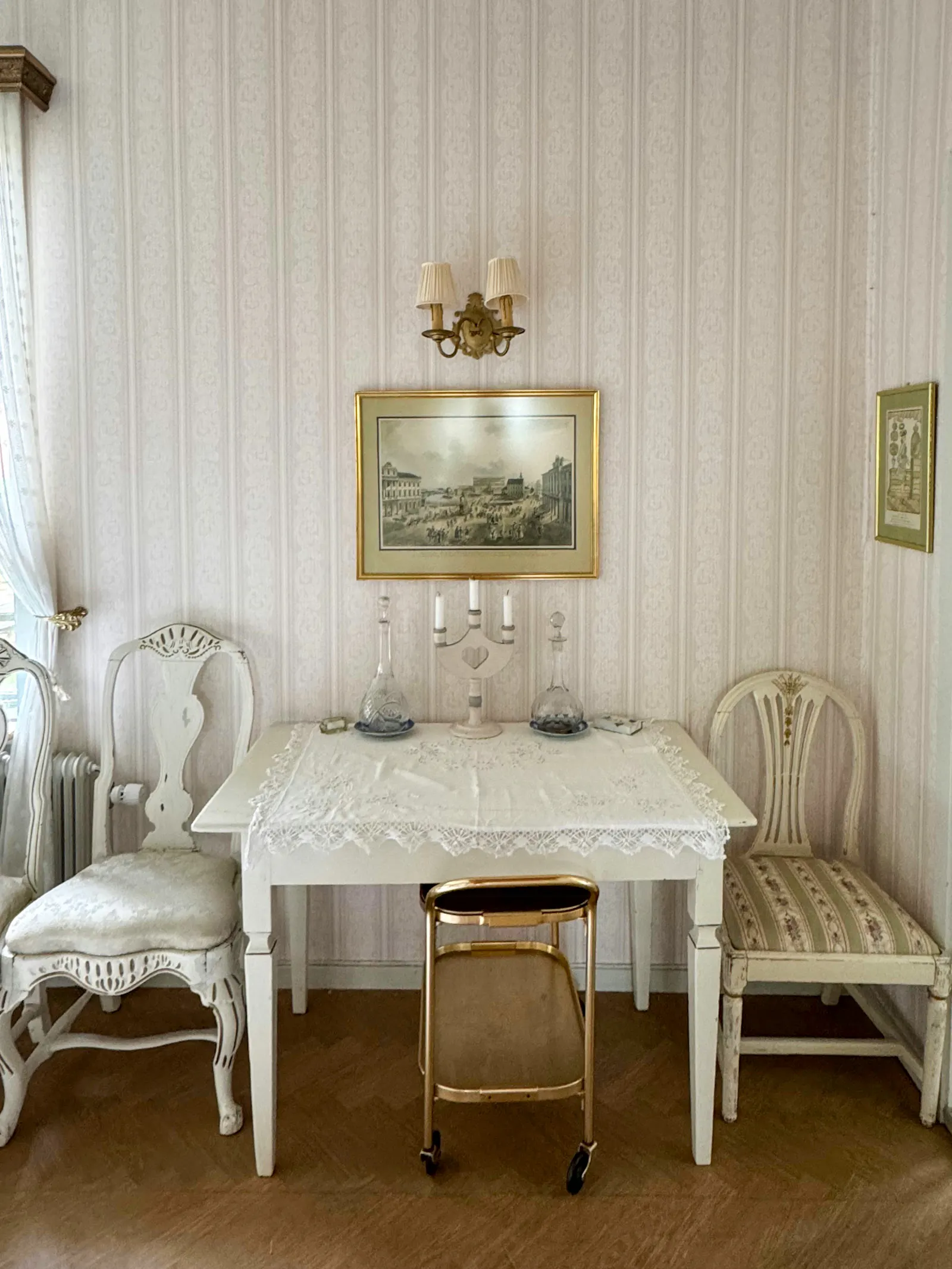 Historisk prästgård vid sjön i Dalskog – bild 10 av 24