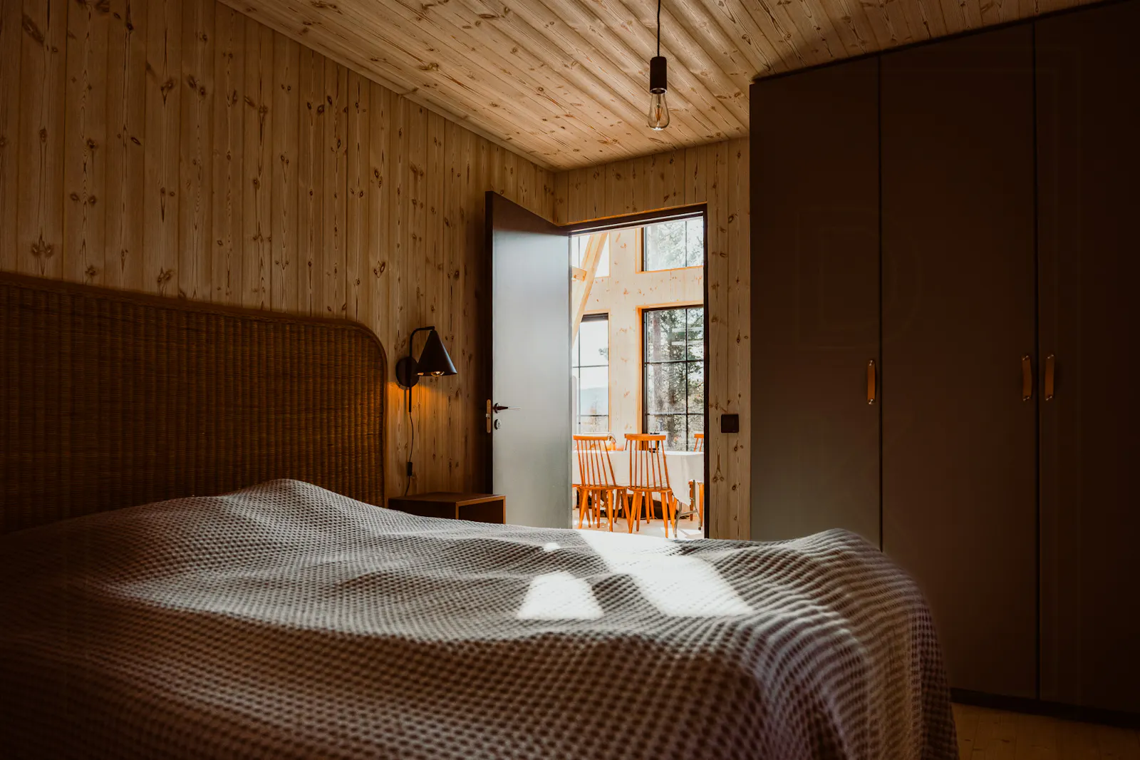 Stuga med panoramautsikt nära Ottsjö – bild 2 av 24