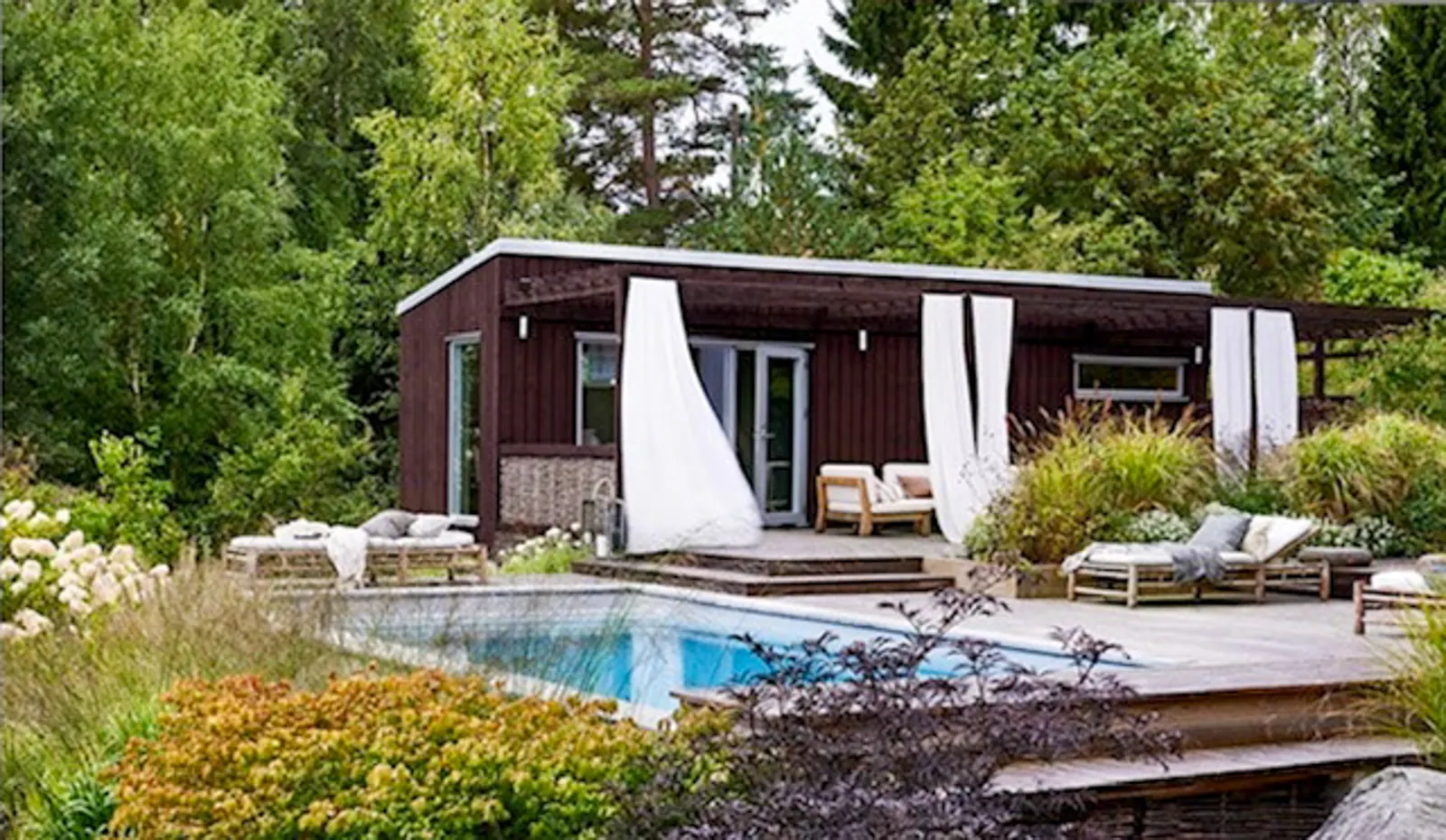 Skärgårdsvilla med pool nära Vaxholm – bild 16 av 20
