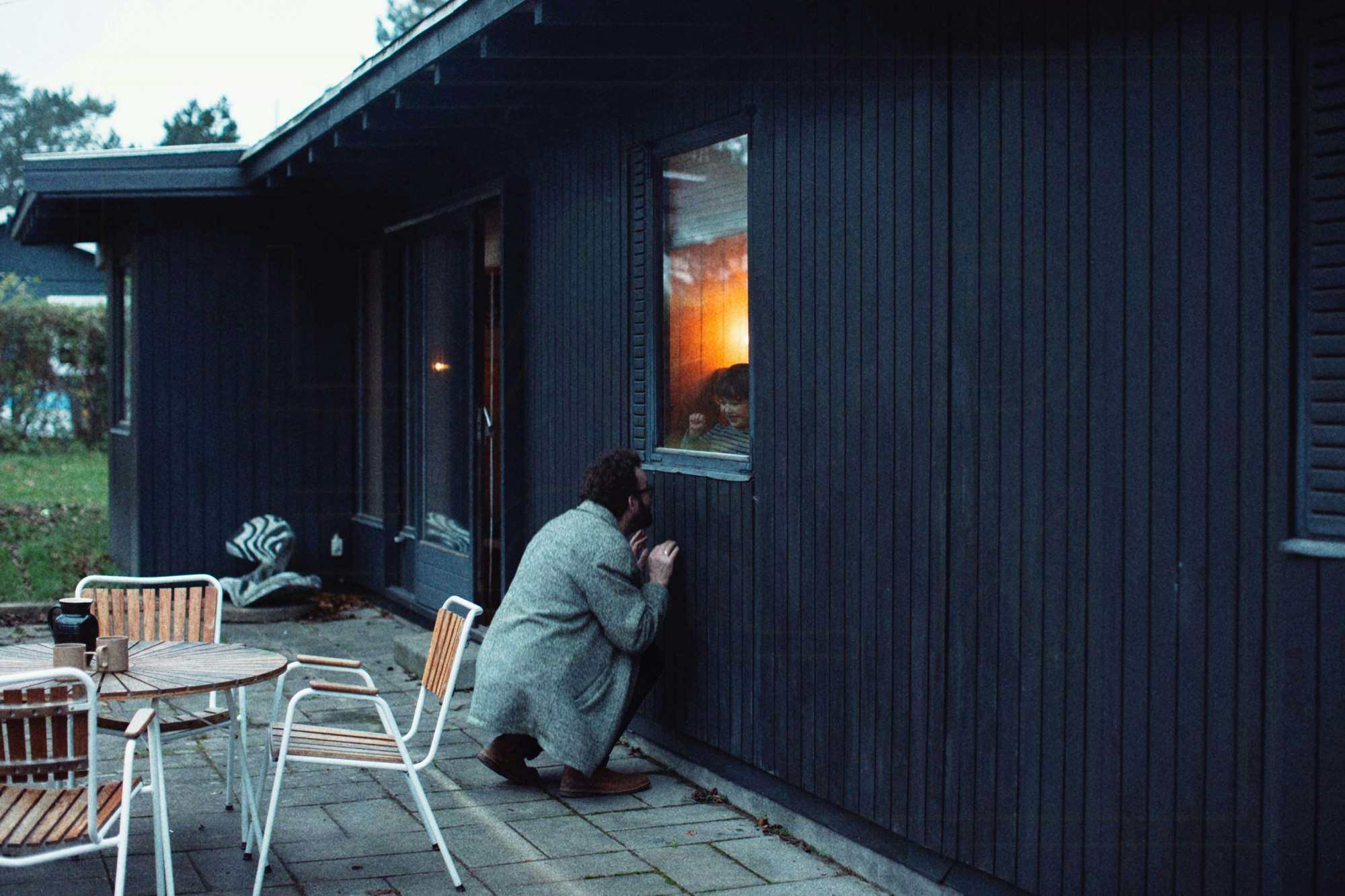 I sommerhuset lever vi et helt andet liv cover image