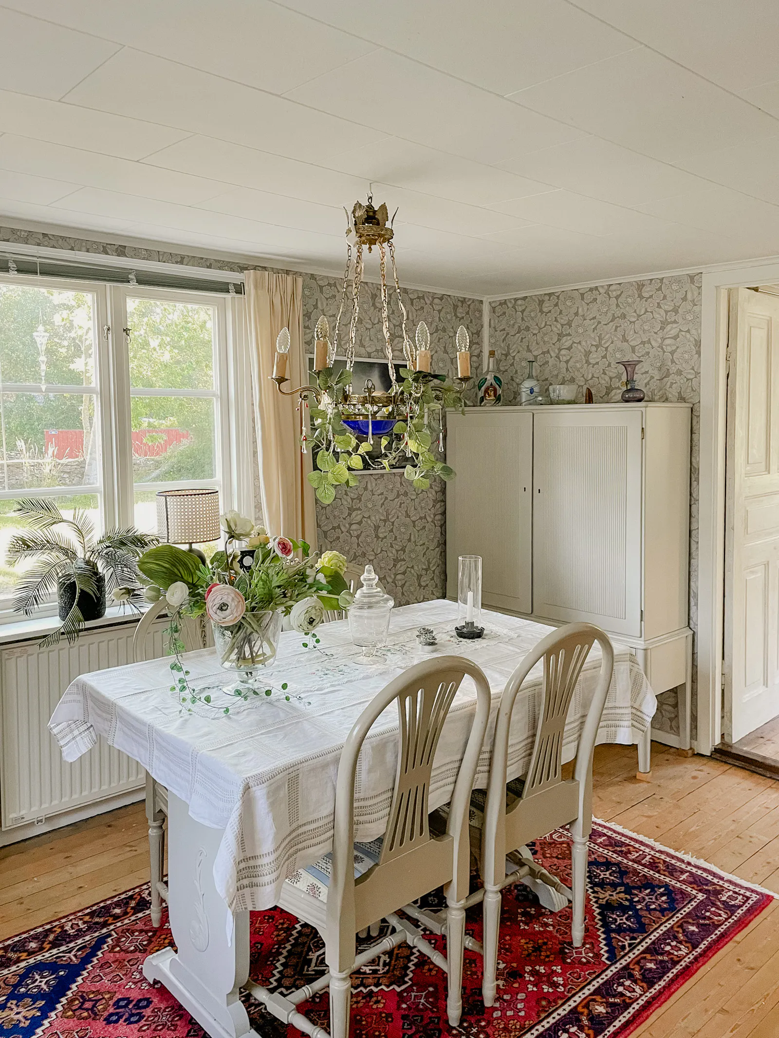 Lantlig villa från 1929 nära Ölandsbron – bild 13 av 24