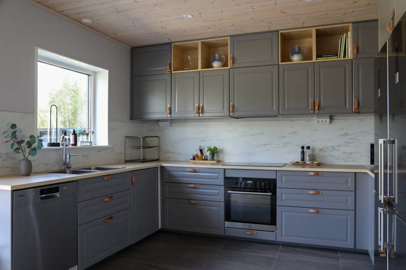 Sjöstuga med solnedgångar över Försjön – bild 5 av 24