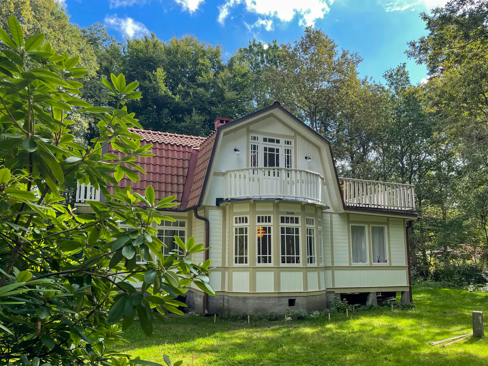 20-talsvilla nära havet och Sandskogen – bild 2 av 20