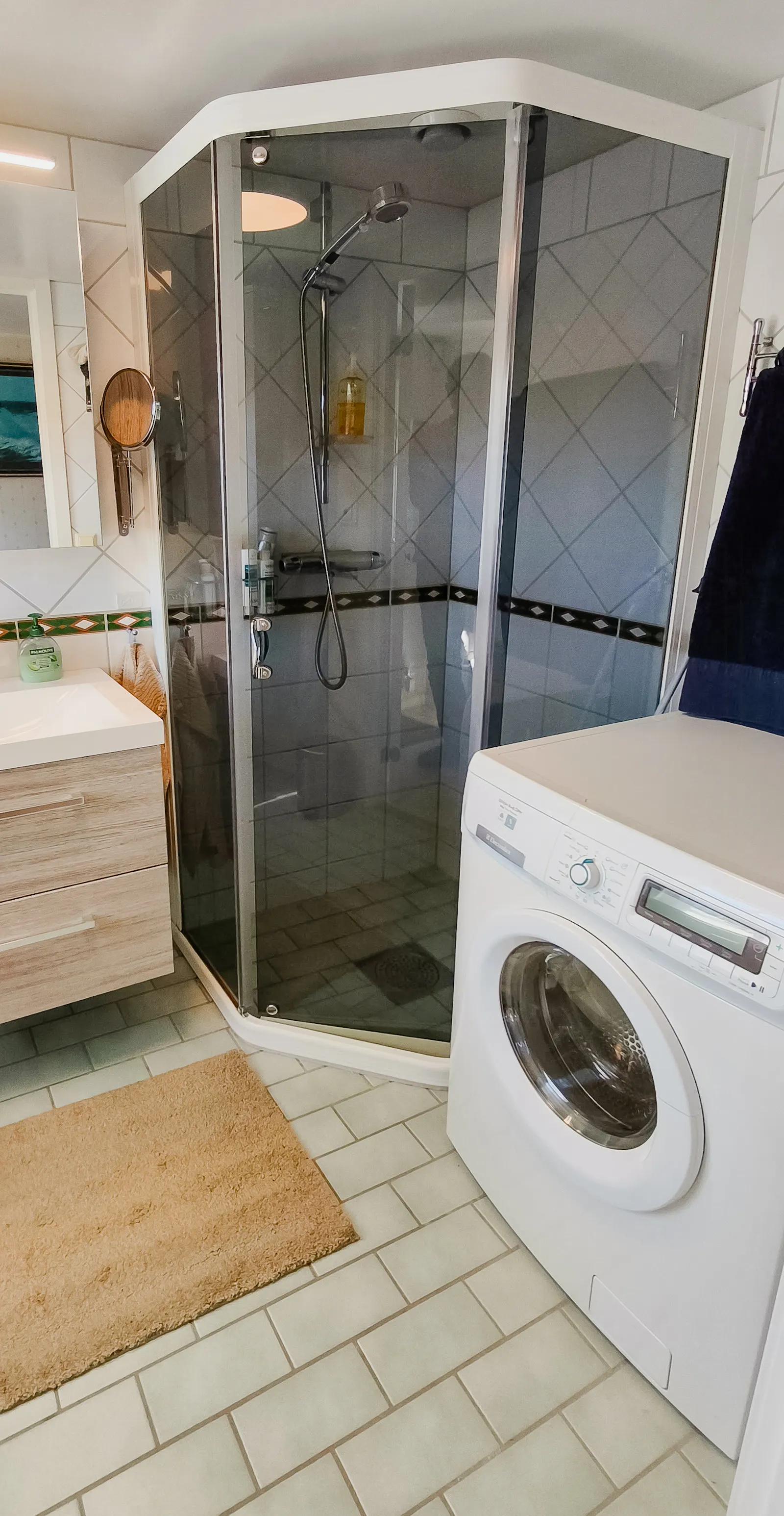 Semesterhus med pool på Hamburgsund – bild 22 av 24