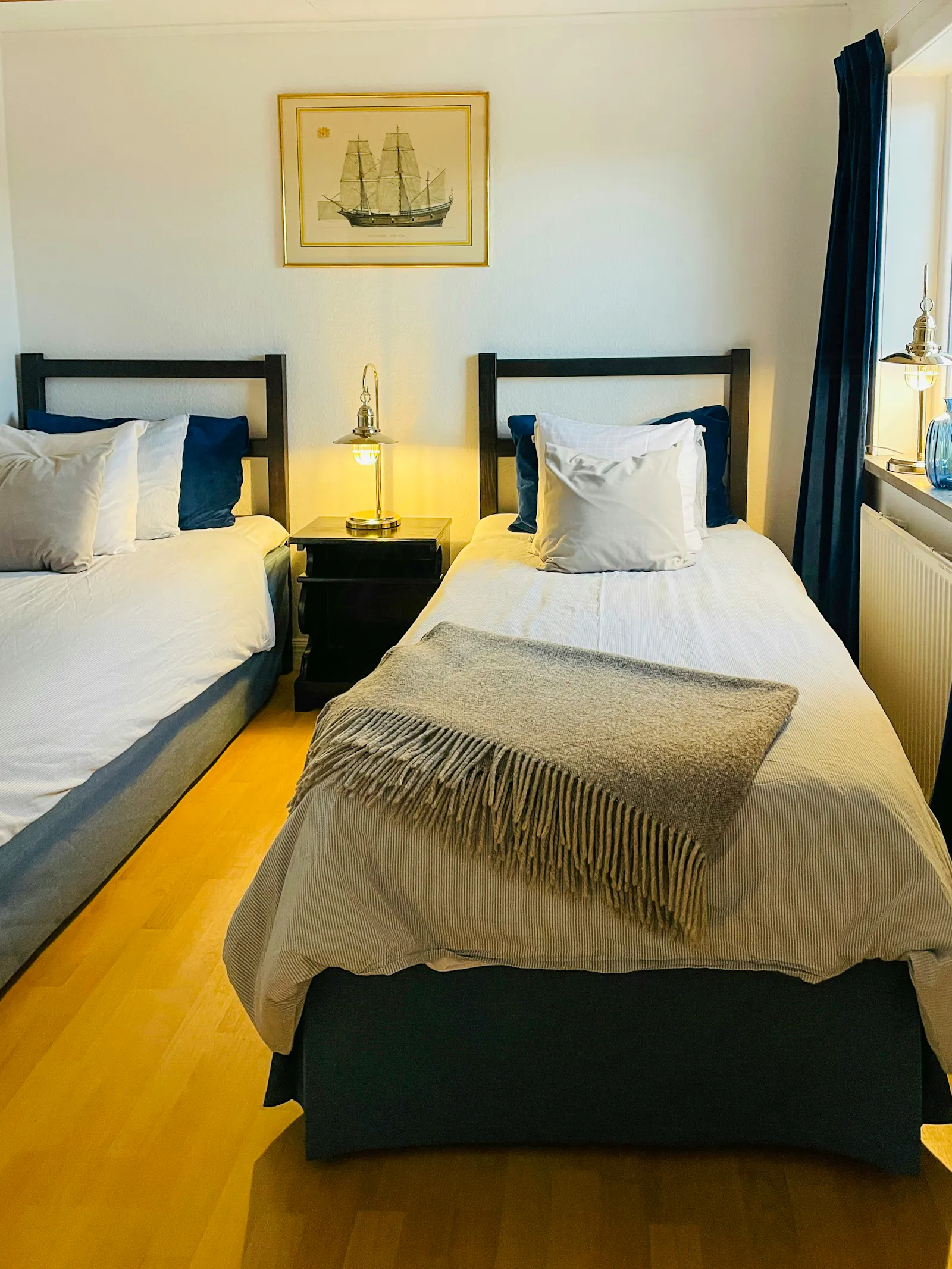 Vackert hus på lugn gård nära Vikens hamn – bild 16 av 24