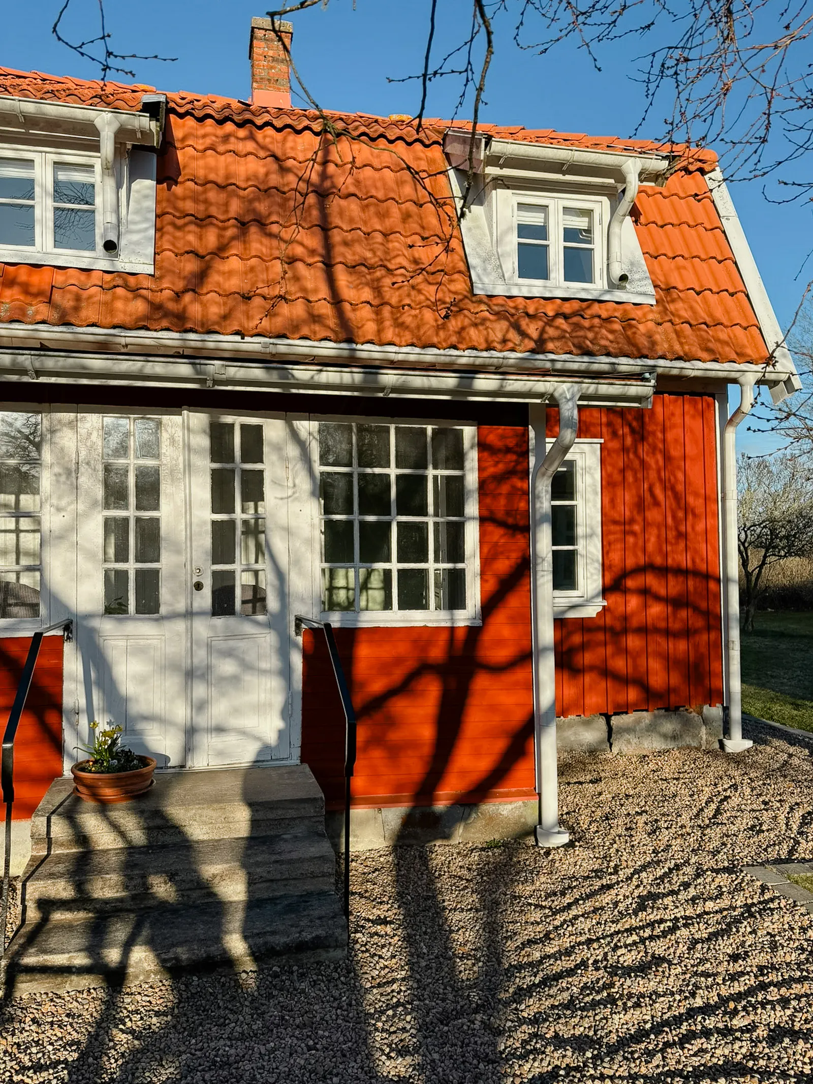 Pensionat på en gammal gård vid floden Lidan – bild 2 av 24