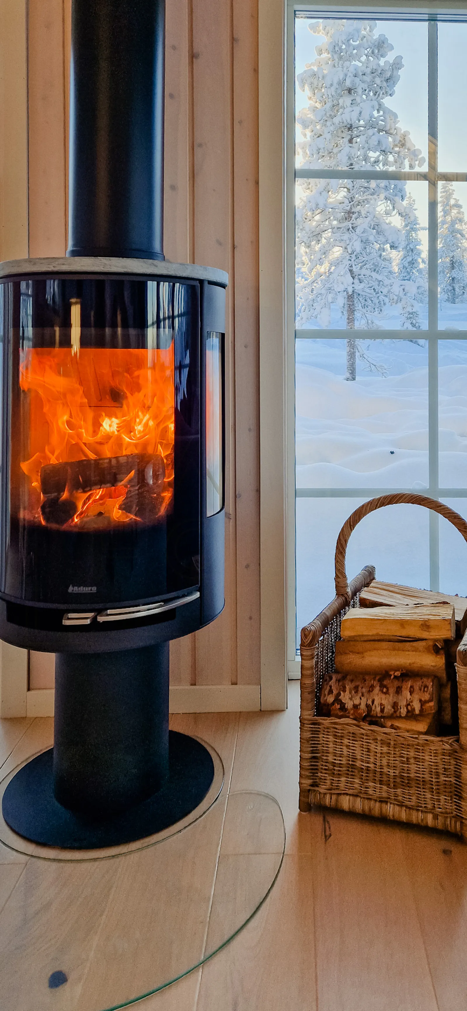 Ljus fjällstuga med utsikt över Näsfjällets topp – bild 19 av 24