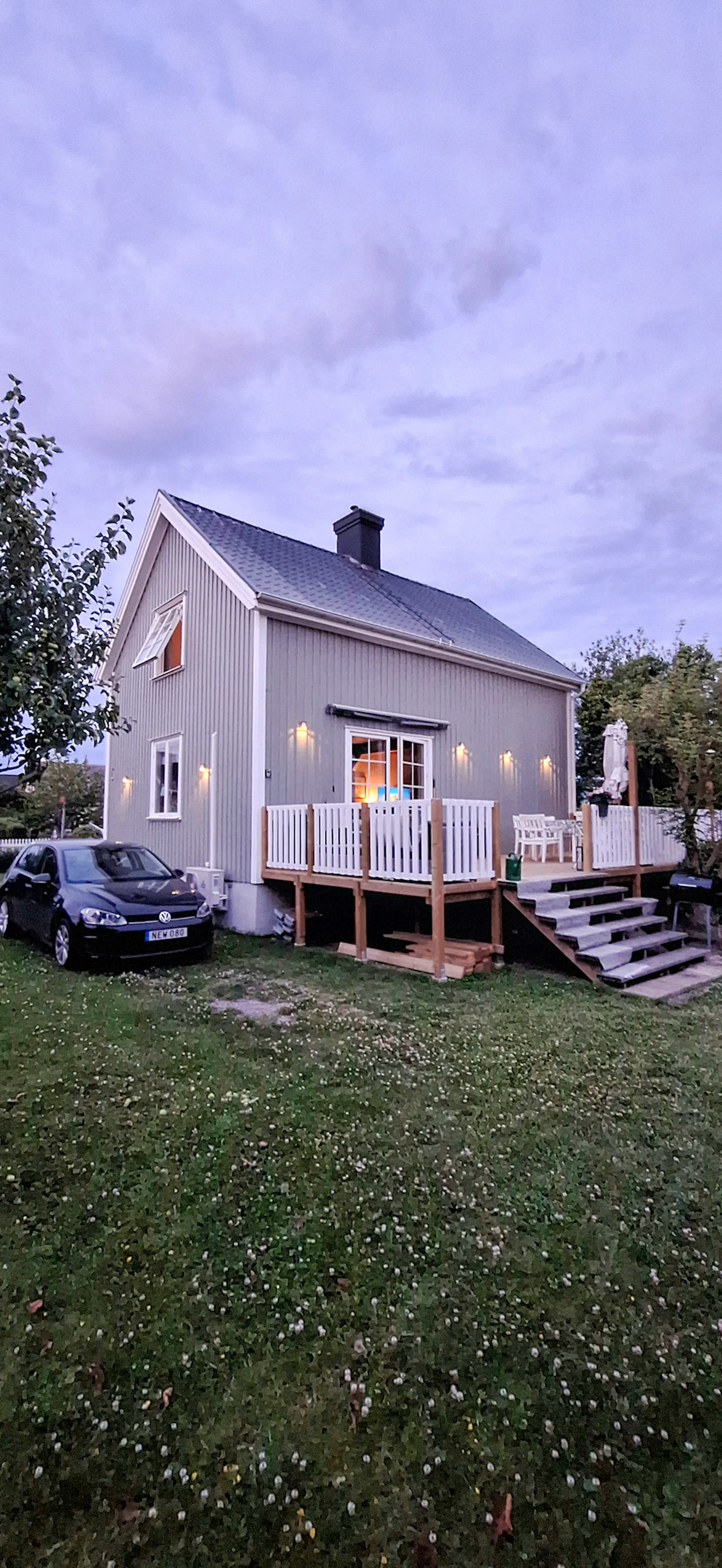 En lugn oas med härlig villaträdgård – bild 24 av 24