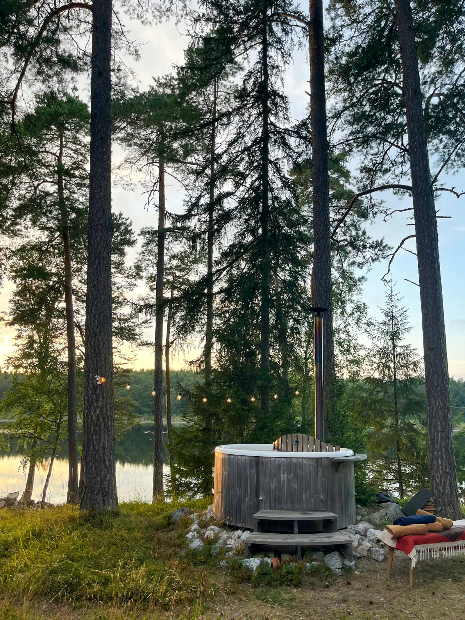 Sjöstuga med brygga och bastu in Spillersboda – bild 19 av 24