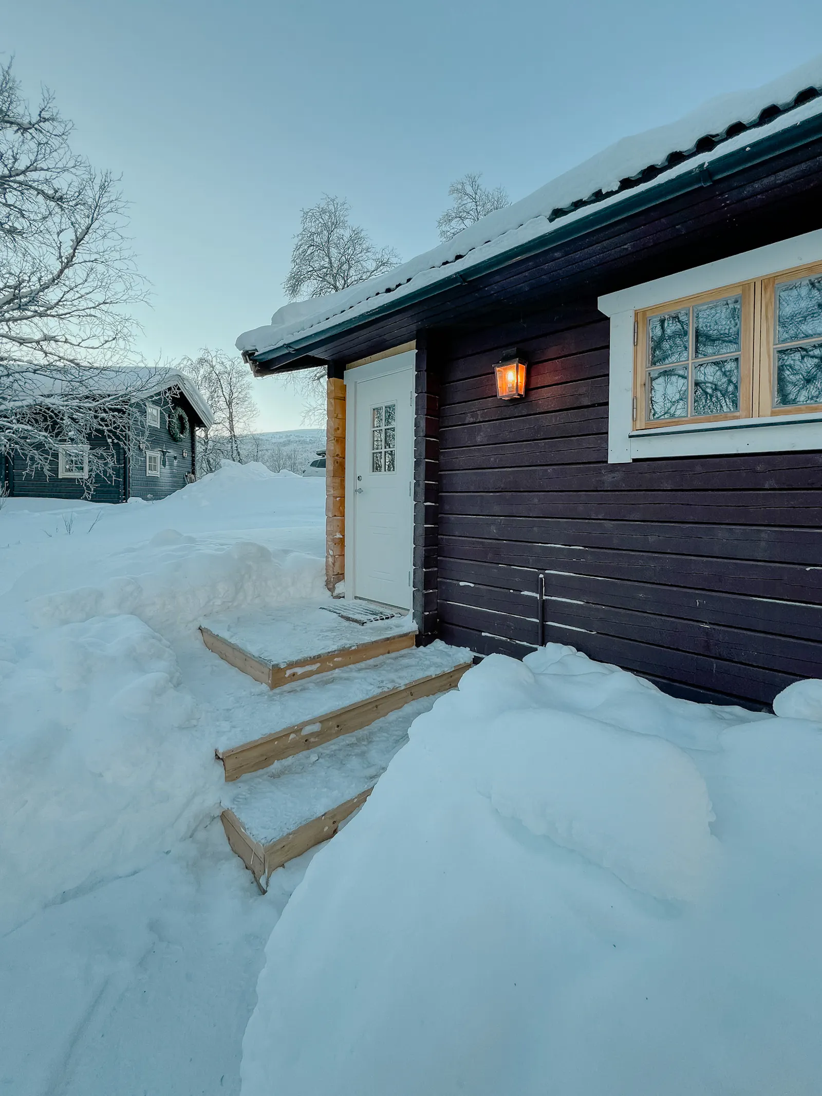 Charmig stuga med fjällutsikt nära Tänndalen – bild 2 av 16