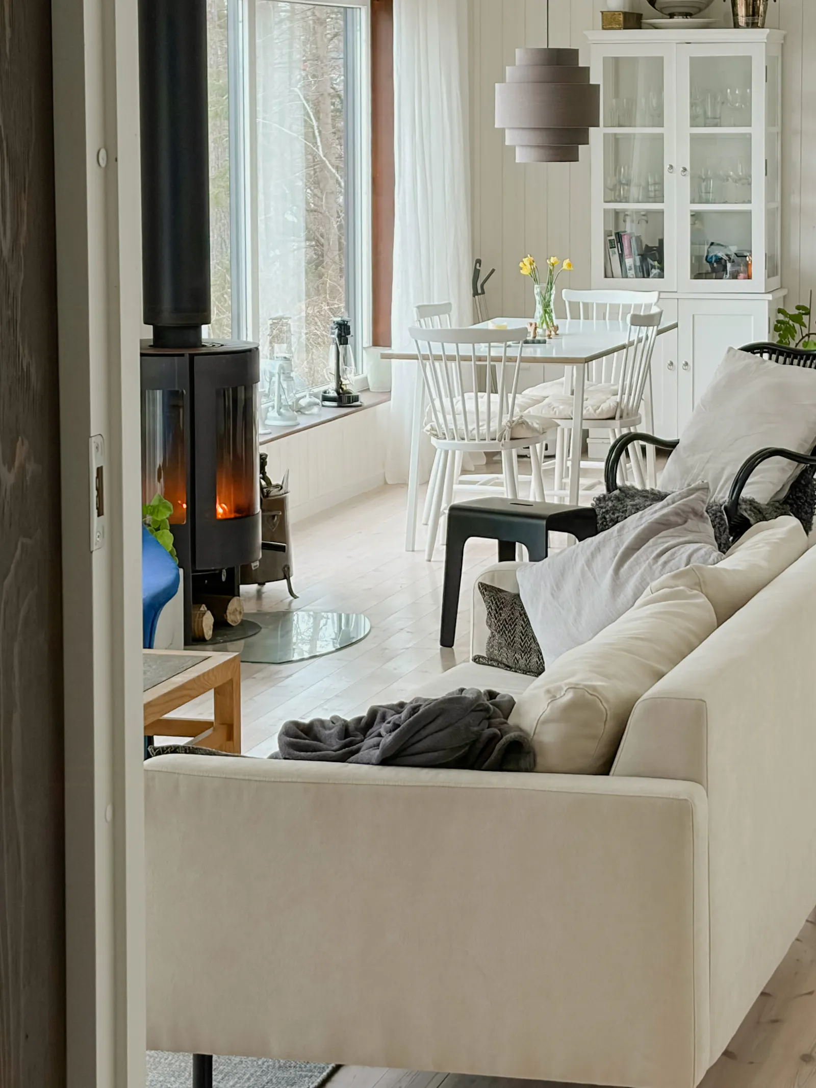Skärgårdshus med havsutsikt och naturlig charm – bild 7 av 21