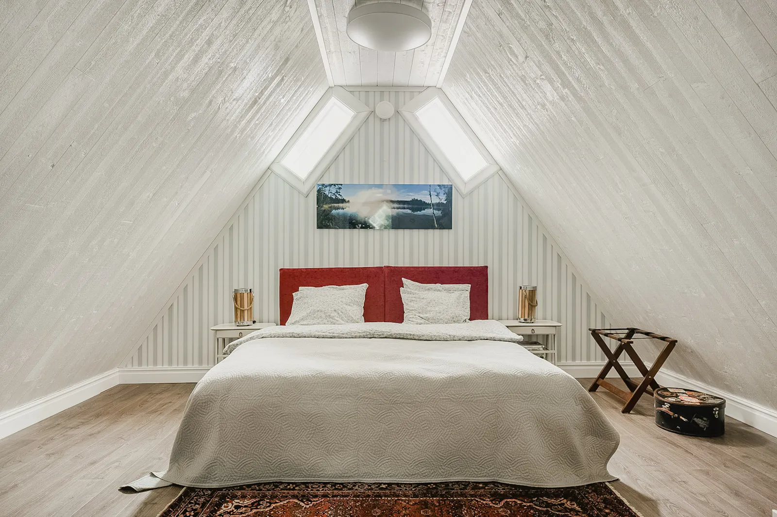 Renoverad ladugård från 1850 i Smålands skogar – bild 9 av 24