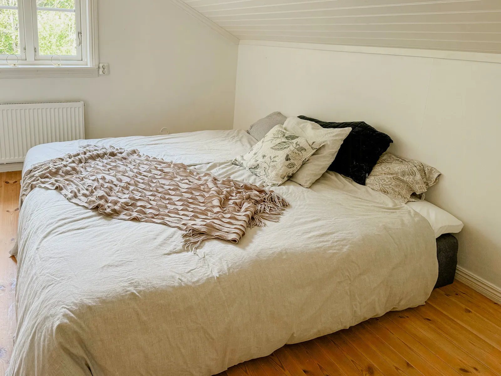 Avkopplande villa med braskamin och egen bäck – bild 23 av 24