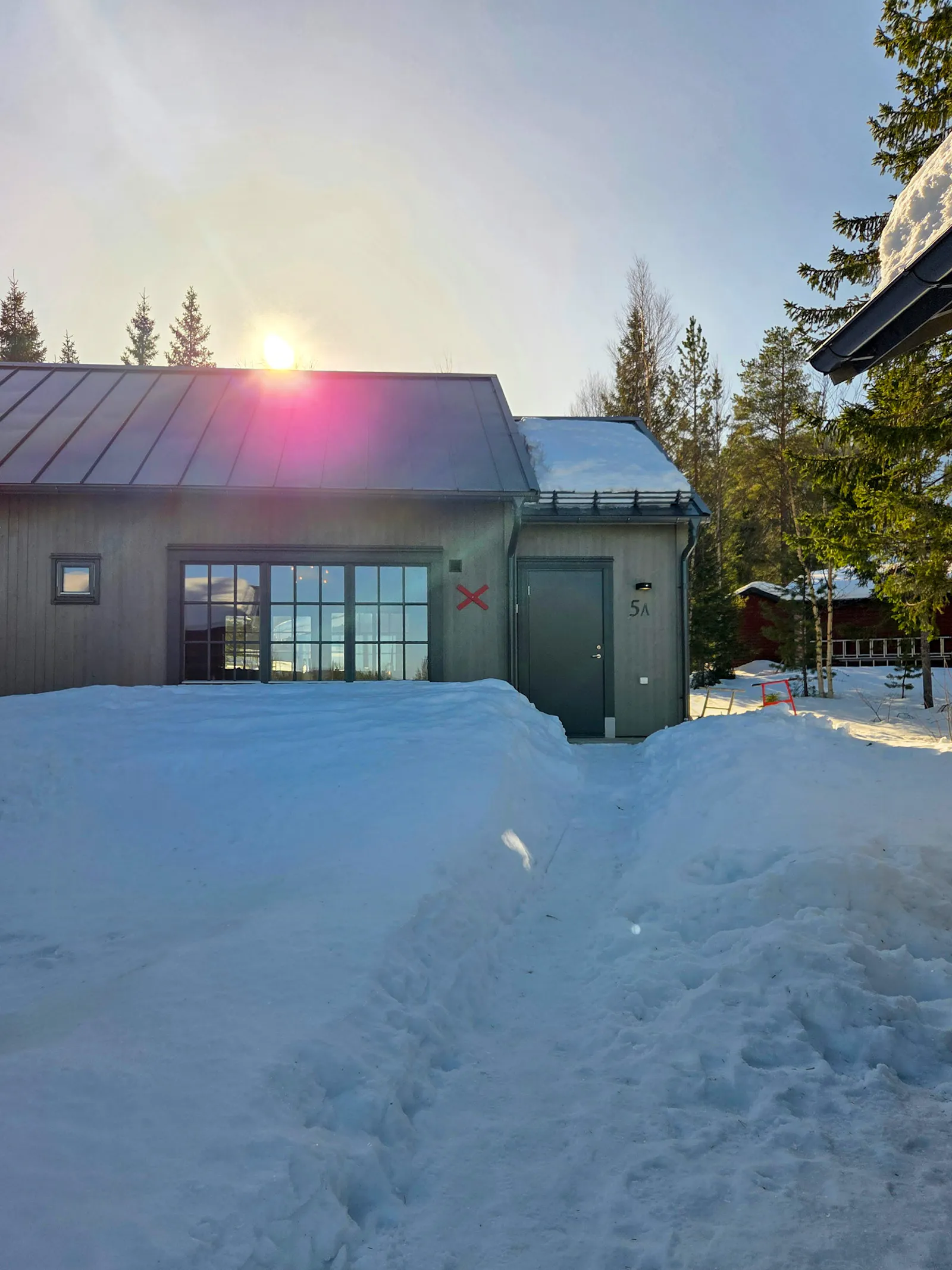 Modern fjällstuga med bastu nära Klövsjö – bild 21 av 24