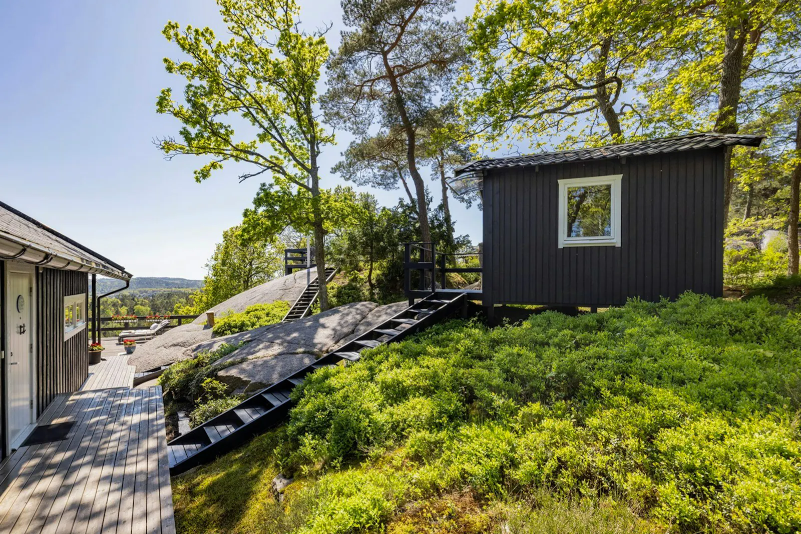 Hus nära naturreservat på ön Mjörn – bild 19 av 24