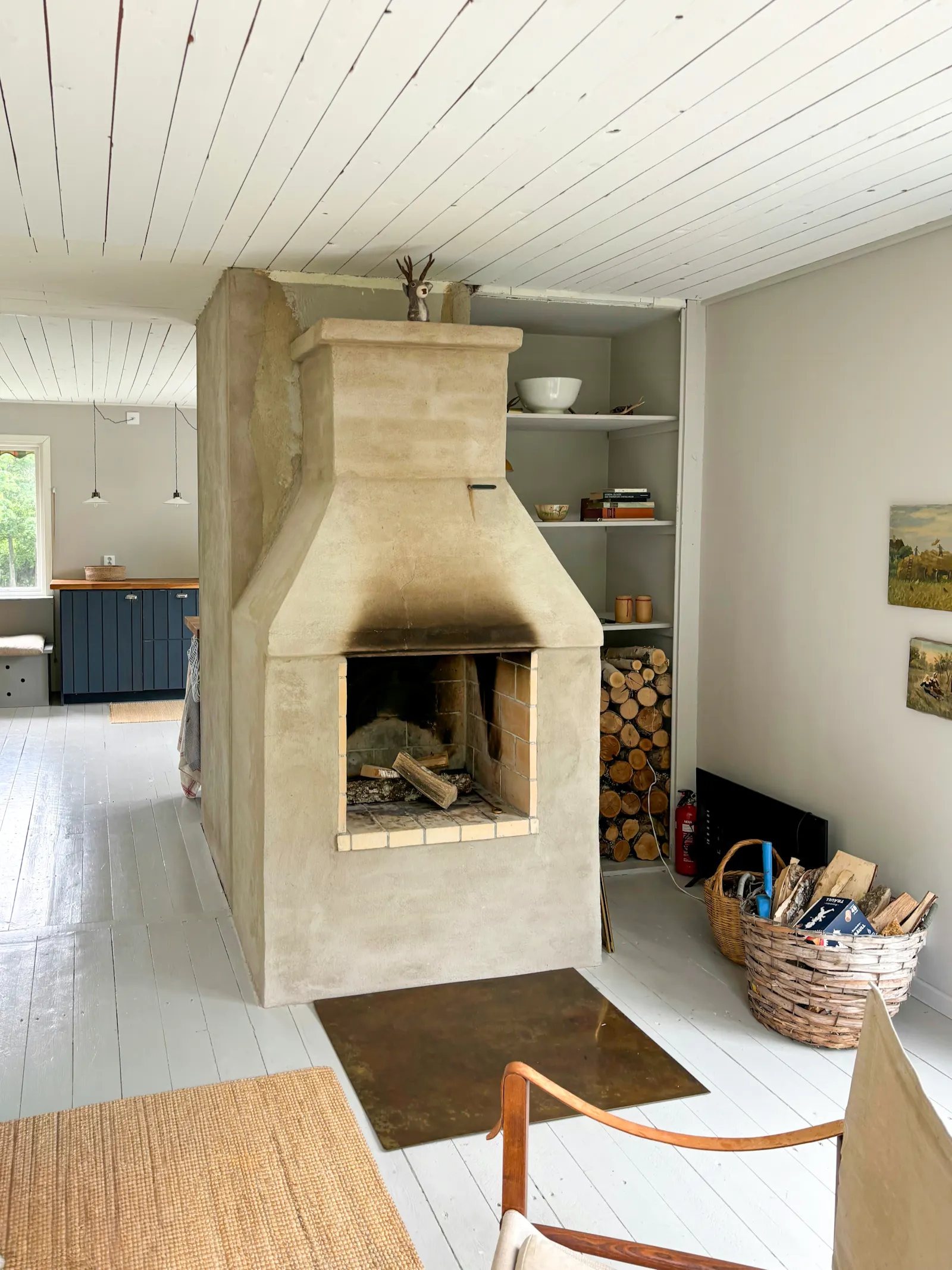Två mysiga hus i ett naturskönt område med sjö – bild 11 av 24