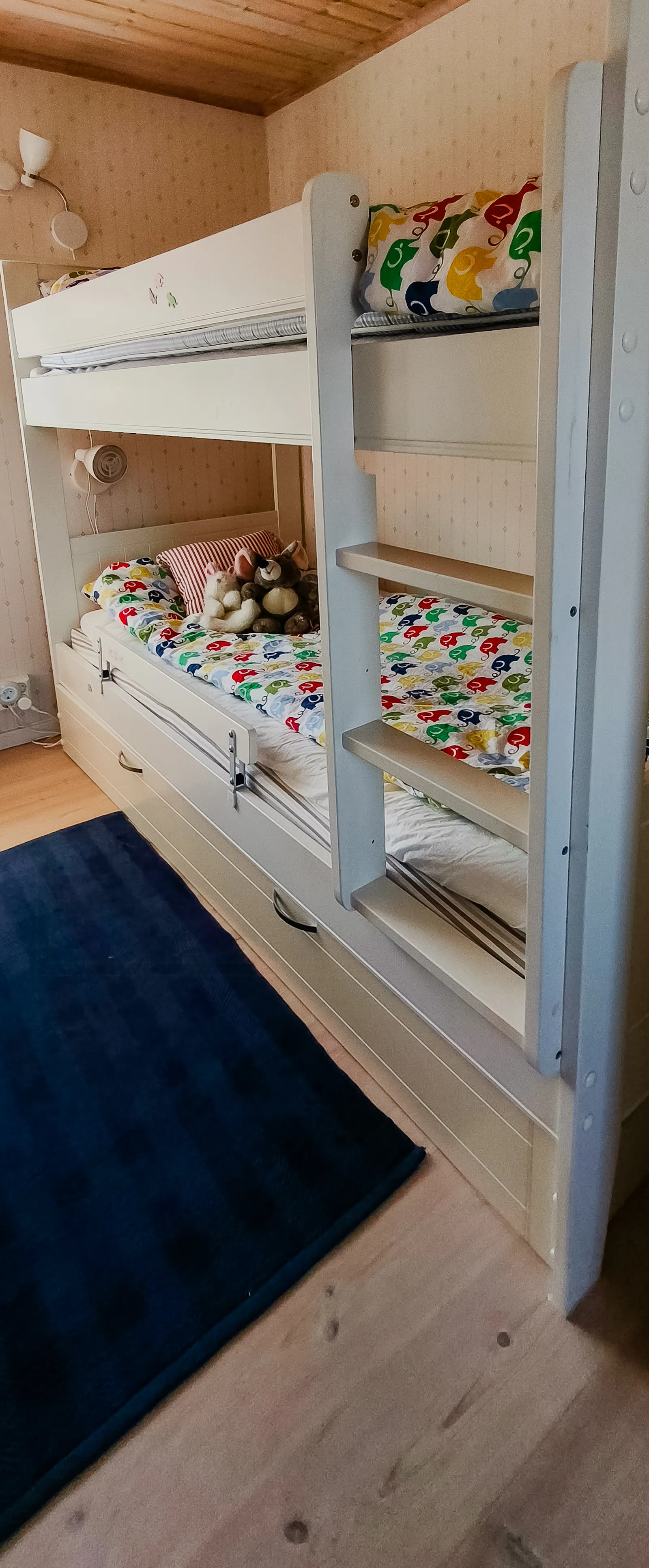 Semesterhus med pool på Hamburgsund – bild 20 av 24