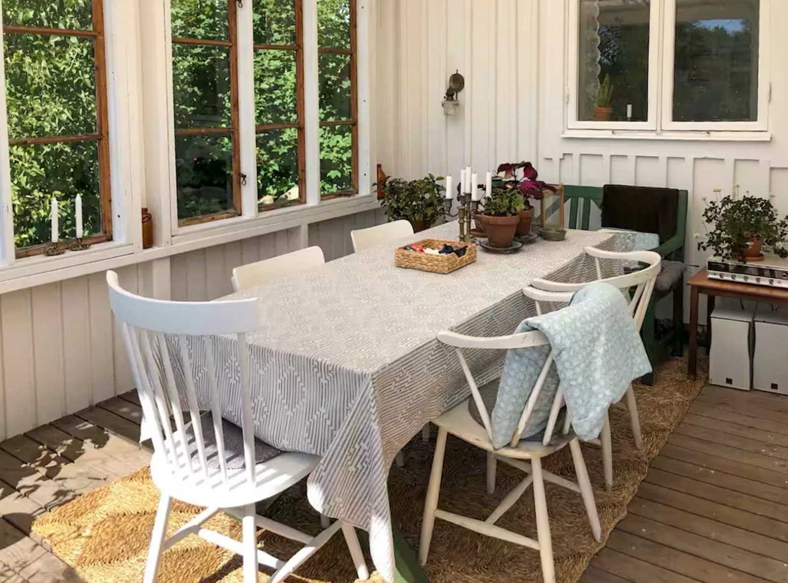 Skärgårdsstuga med gästhus på Sturkö – bild 2 av 19