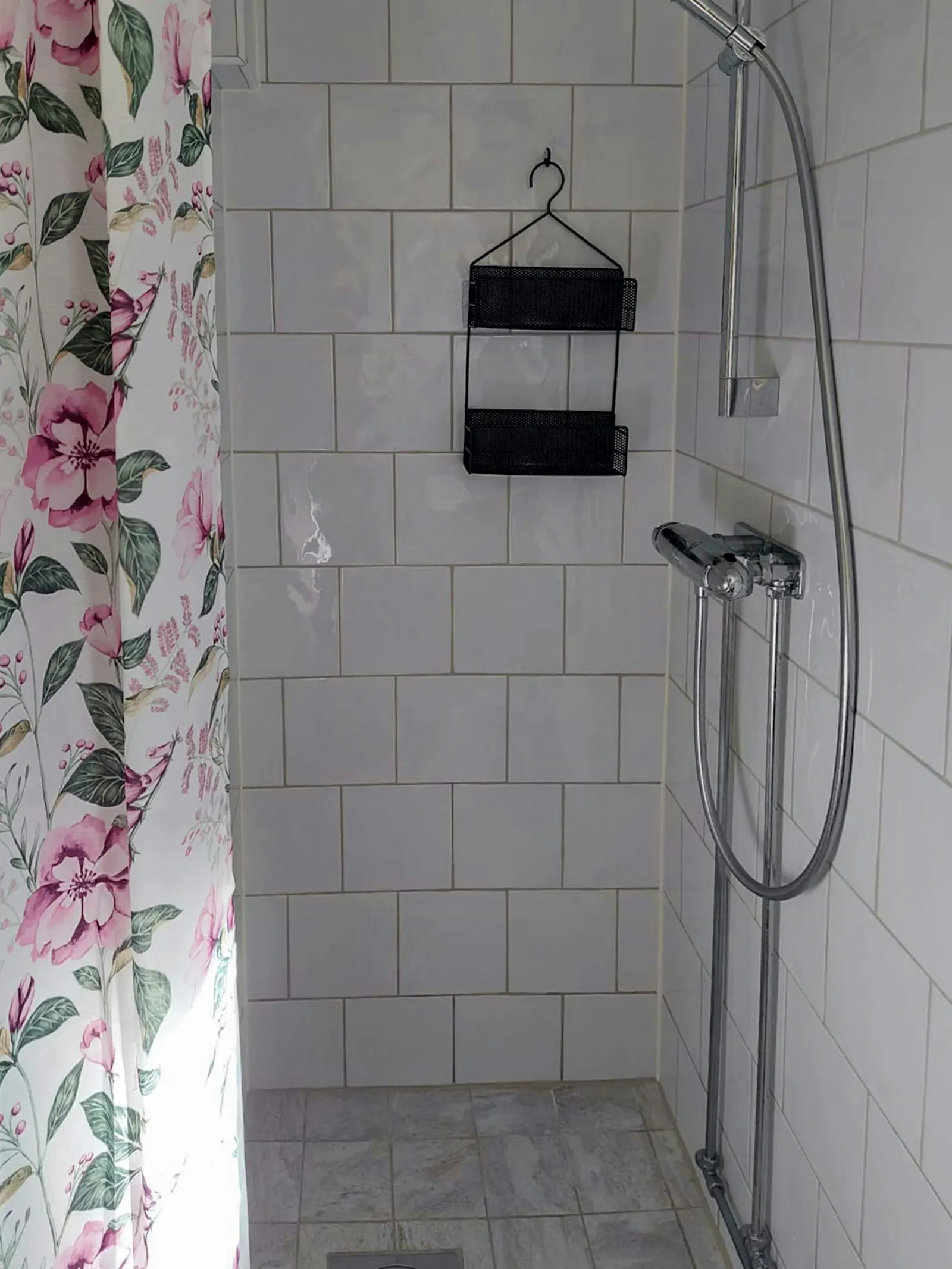 Nyrenoverad stuga i hjärtat av Löttorp – bild 12 av 14