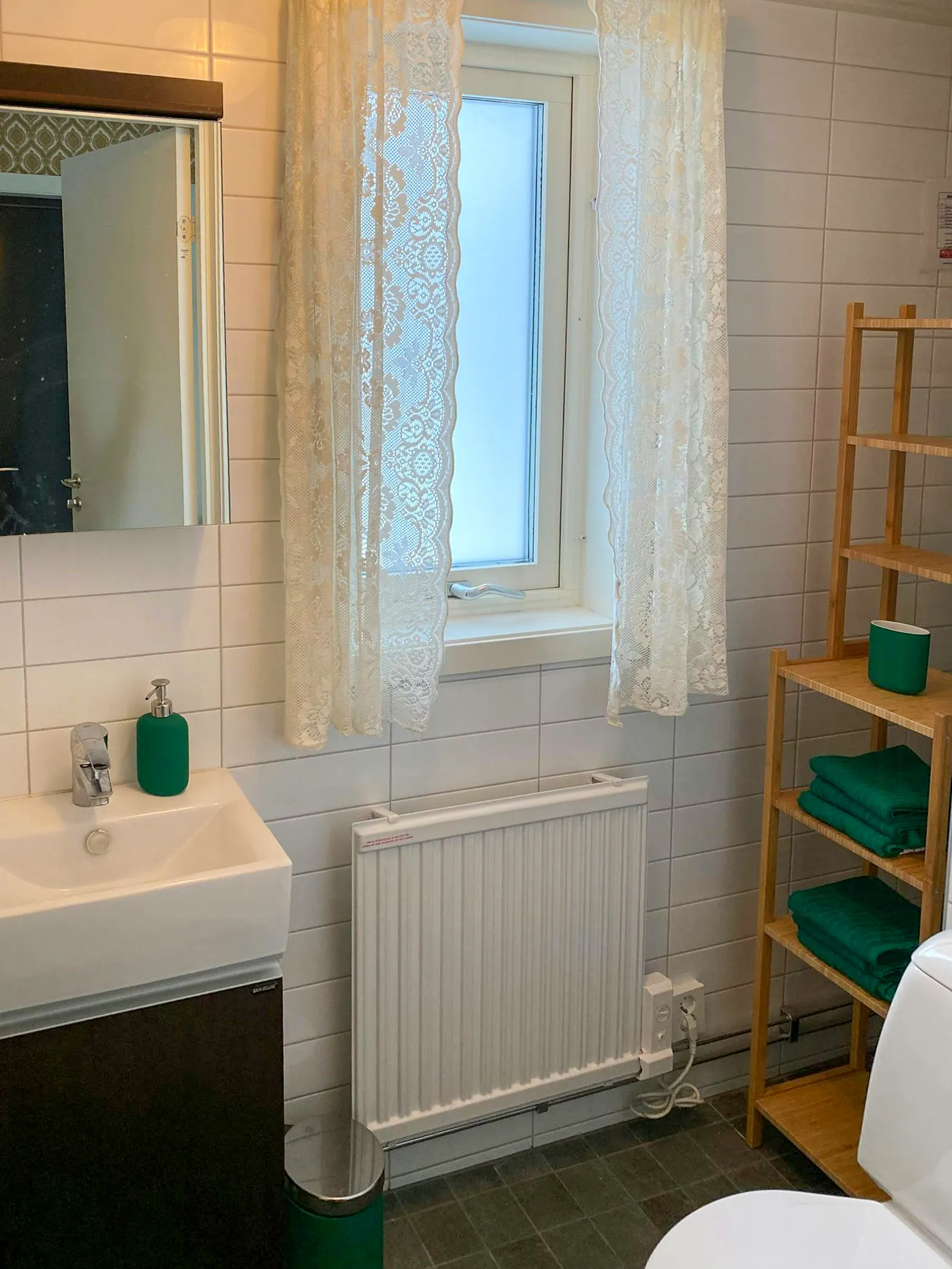 Tre hus med havsutsikt och bubbelpool – bild 21 av 24