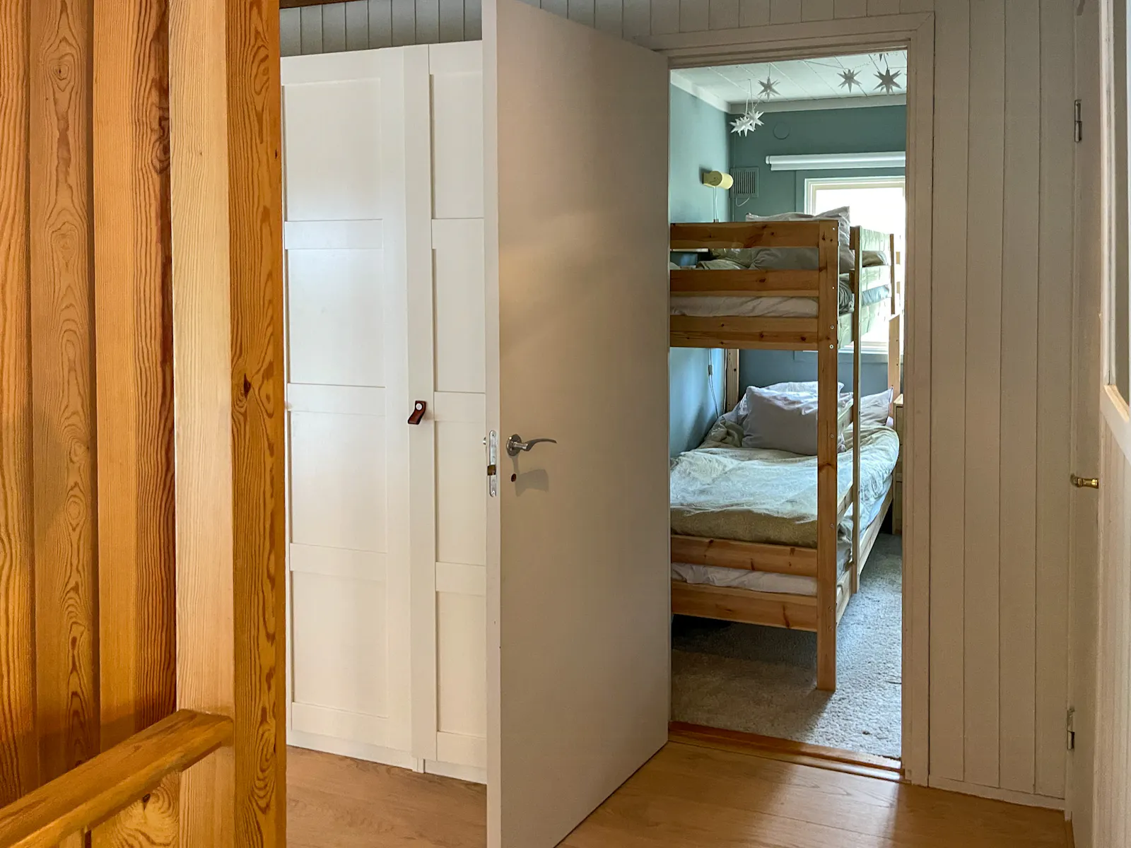 Hus vid skogen mellan Strängnäs och Stockholm – bild 14 av 24