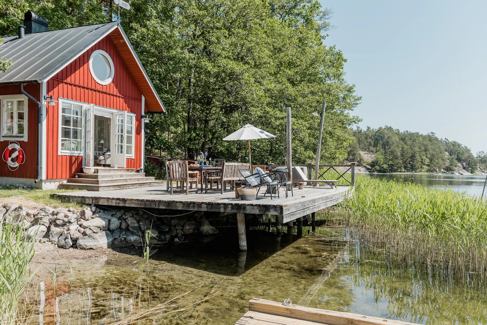 Skärgårdsstuga med bastu – bild 2 av 22