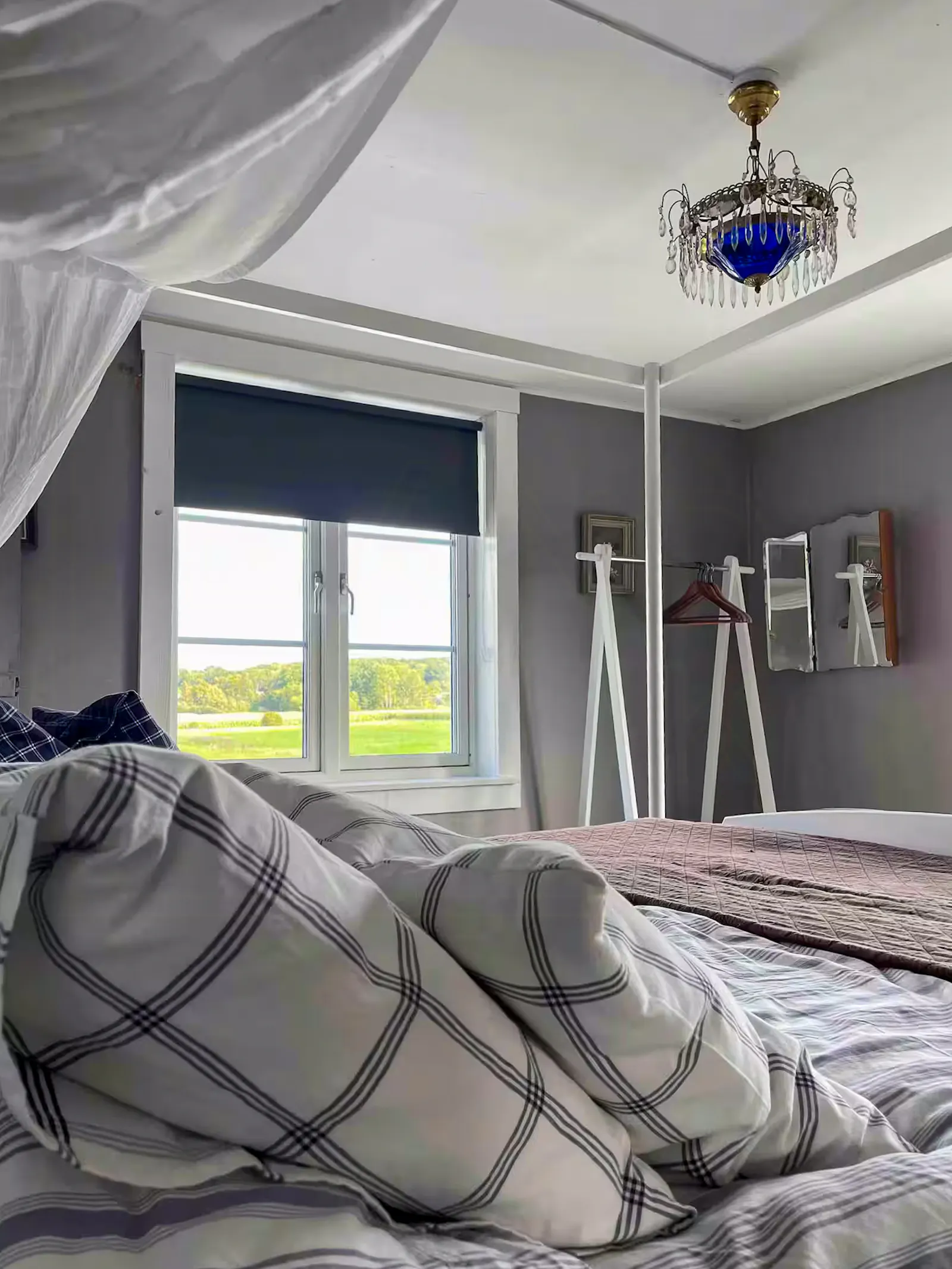 Gårdsidyll med fält och djurliv nära Halmstad – bild 14 av 24