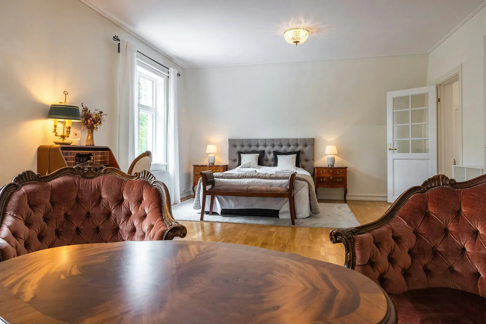 Herrgårdsvilla med sjöhus nära Stockholm – bild 19 av 24