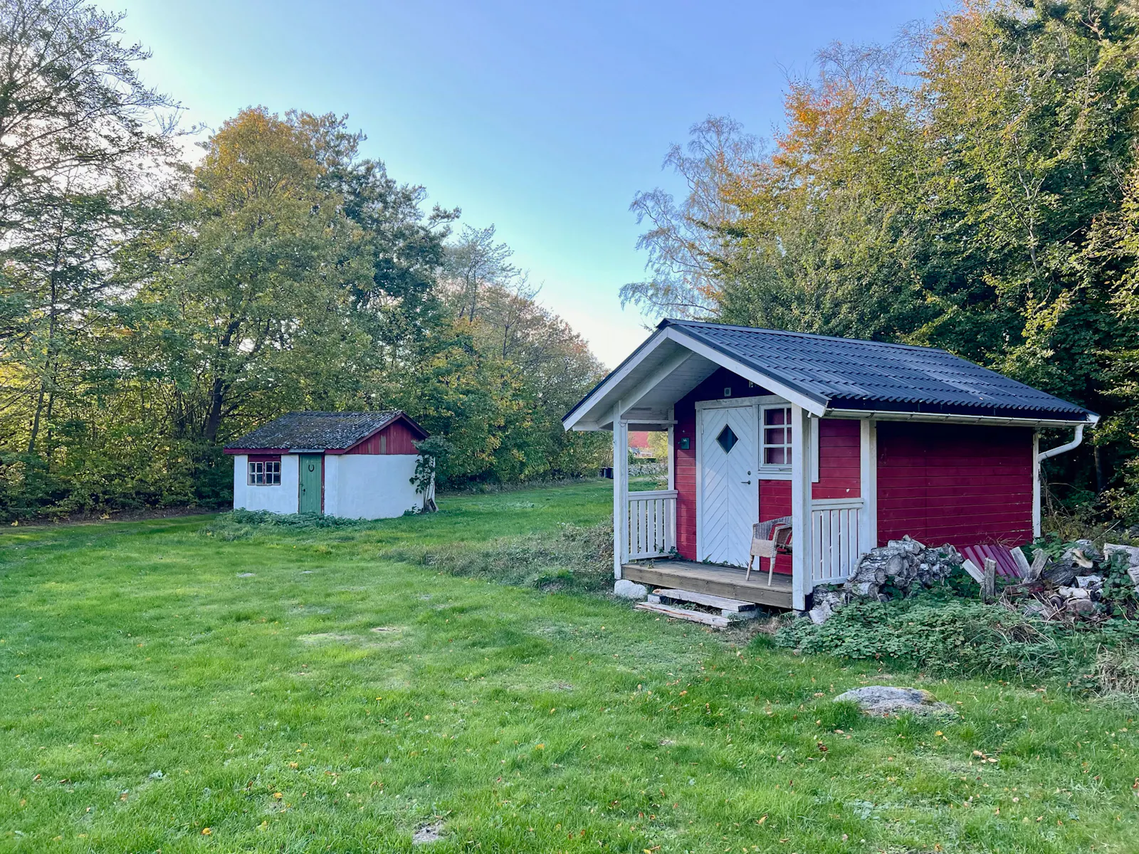 Lantlig bondgård från 1800-talet vid Västra Näs – bild 13 av 24