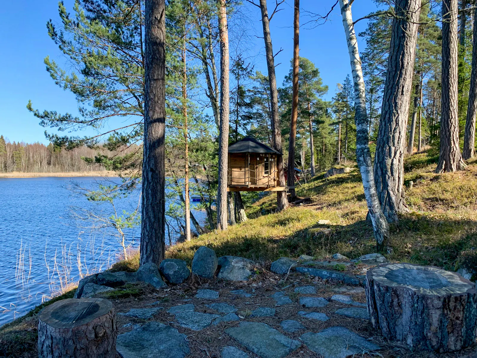 Sjöstuga med brygga och bastu in Spillersboda – bild 24 av 24