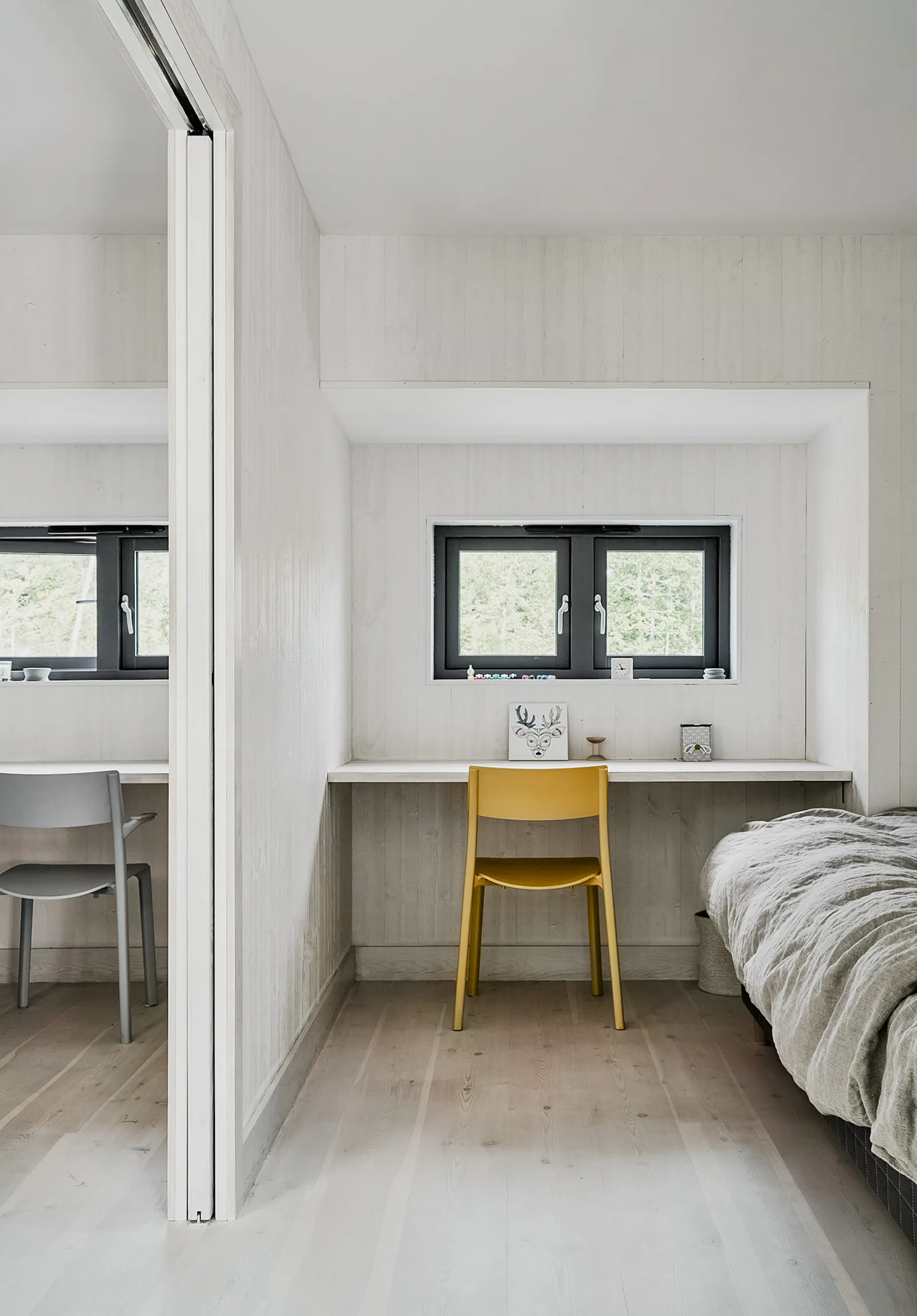Arkitektritat hus med havsutsikt i Ljugarn – bild 9 av 24