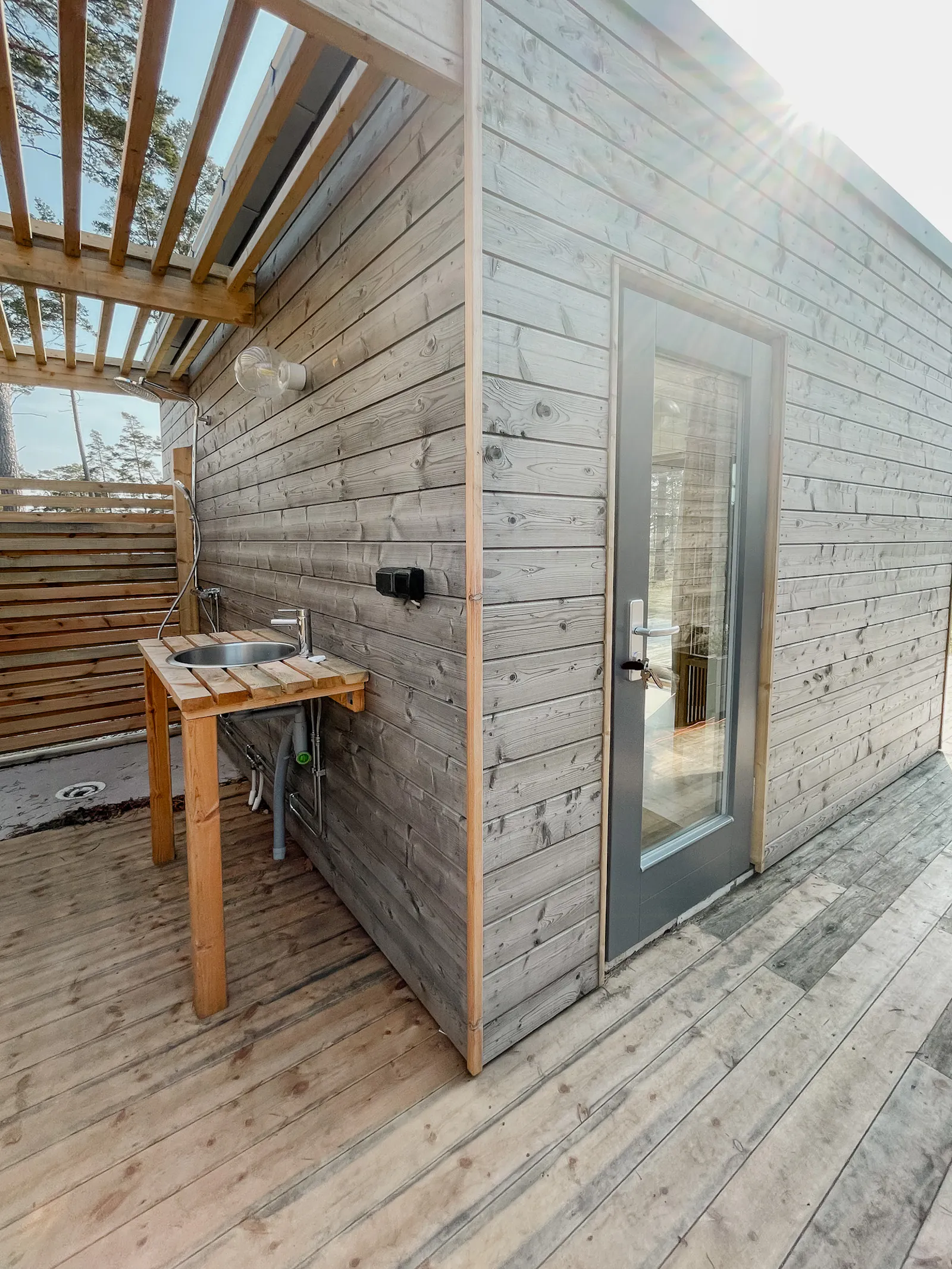 Arkitektritat hus med havsutsikt i Ljugarn – bild 23 av 24