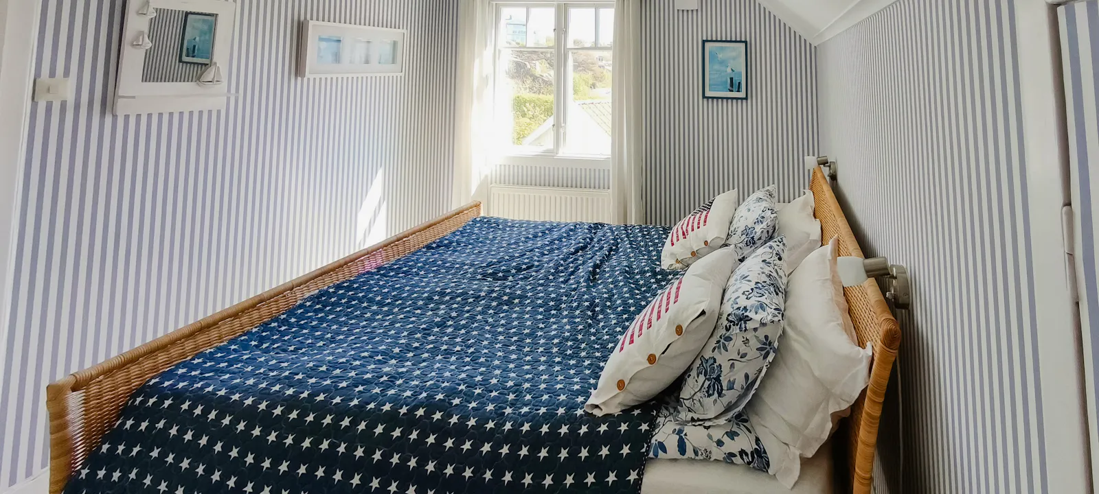 Semesterhus med pool på Hamburgsund – bild 13 av 24