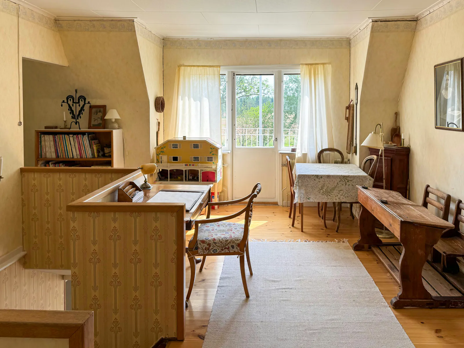 Historisk prästgård vid sjön i Dalskog – bild 19 av 24