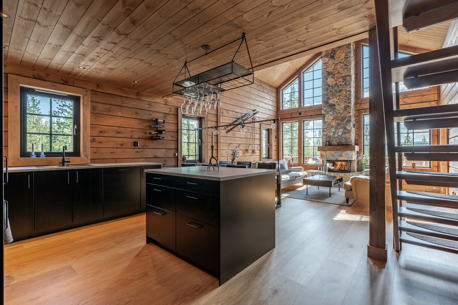 Mountain lodge med utsikt över Idres toppar – bild 10 av 24