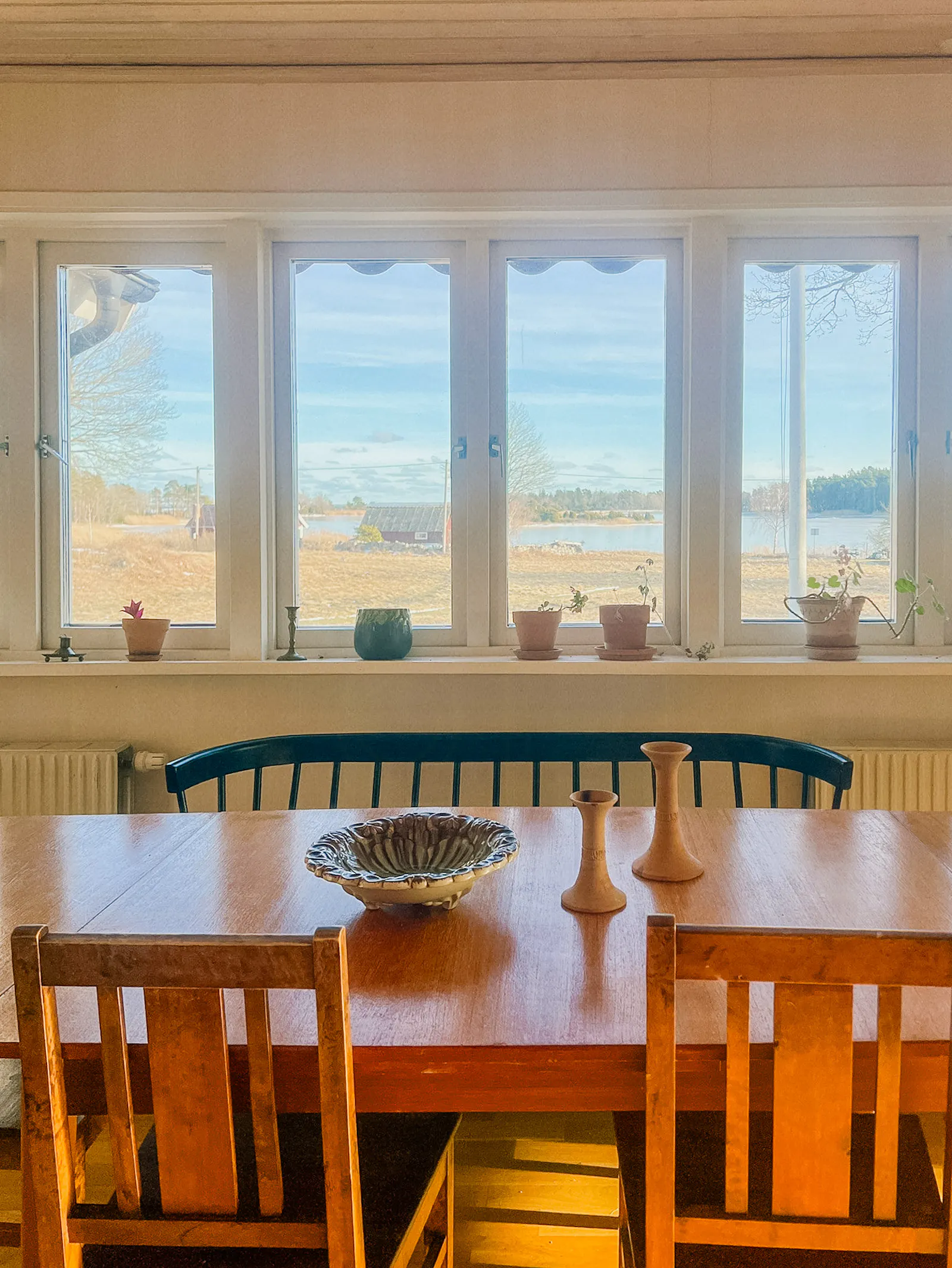 Hus vid Kalmarsund med utsikt mot Öland – bild 8 av 24