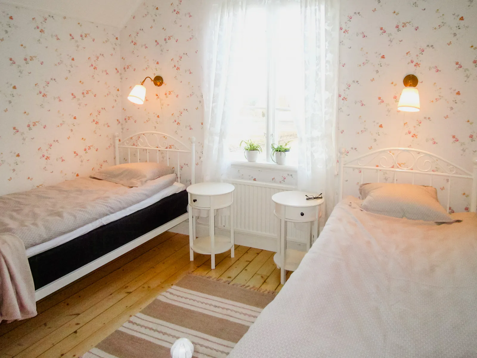 Historisk stuga med moderna bekvämligheter i Åmål – bild 24 av 24
