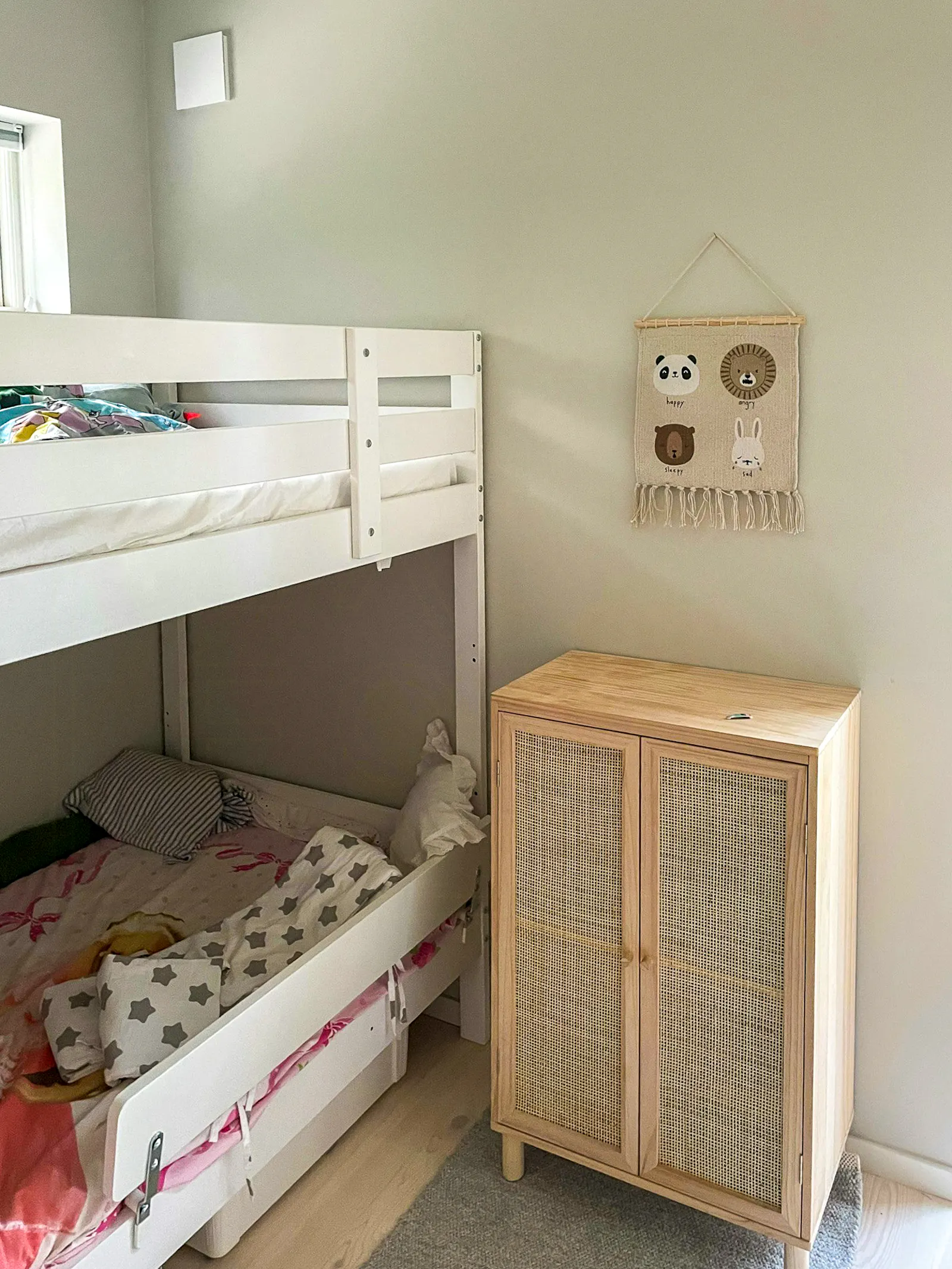 Hus med utsikt mot fjärden på Dalarö – bild 13 av 22