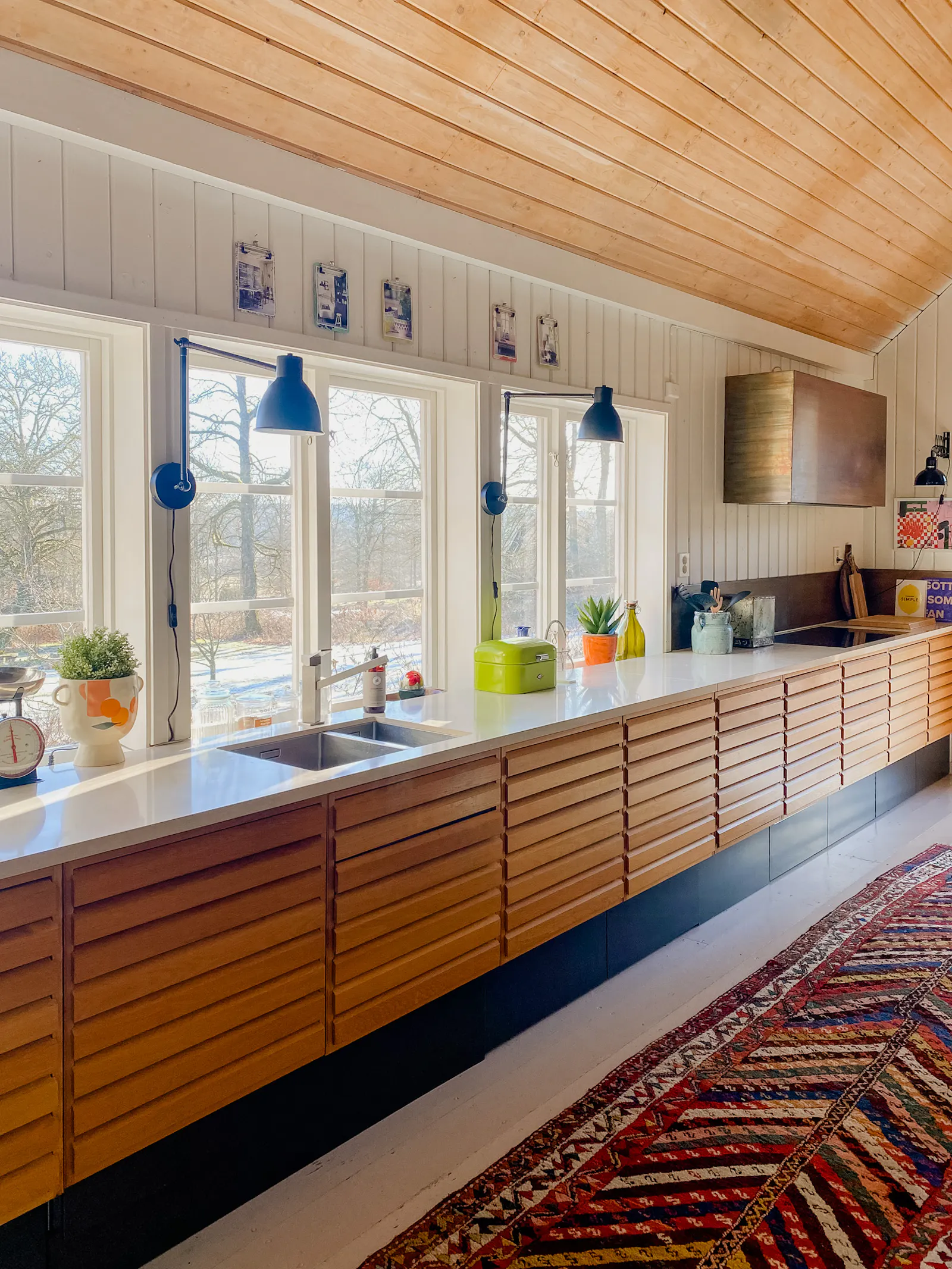Emmis rymlig gård vid Åkulla bokskogar – bild 3 av 24