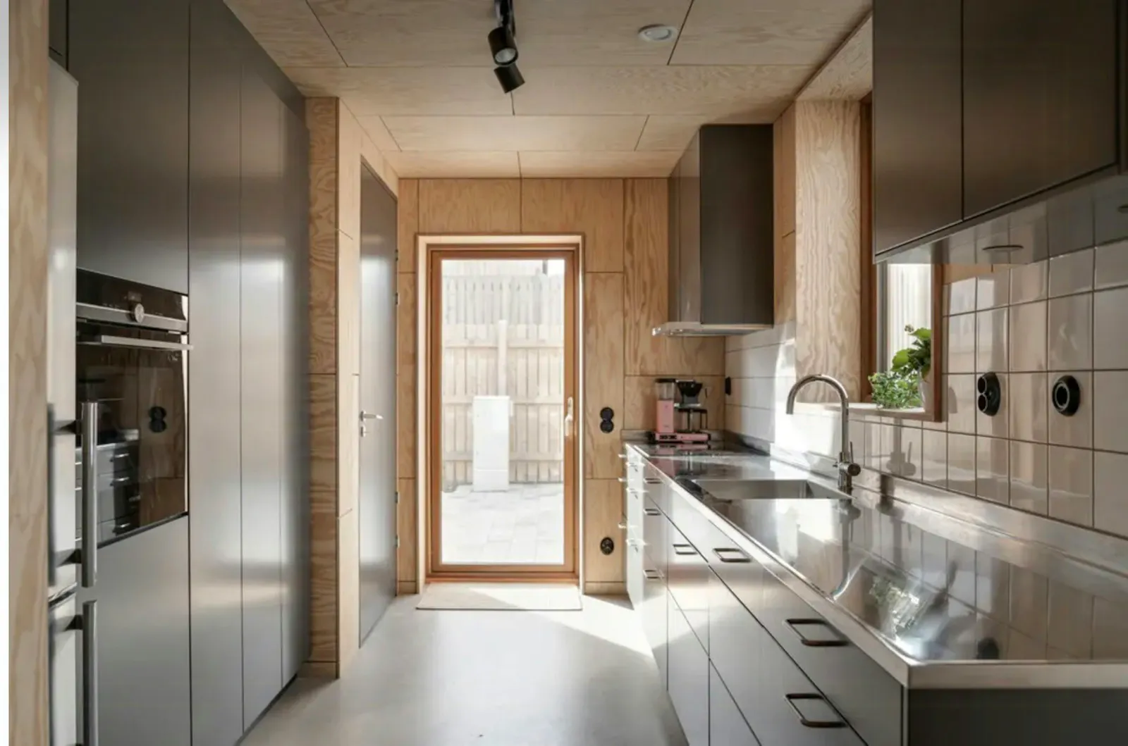 Modernt hus i Kivik med havsutsikt – bild 6 av 24