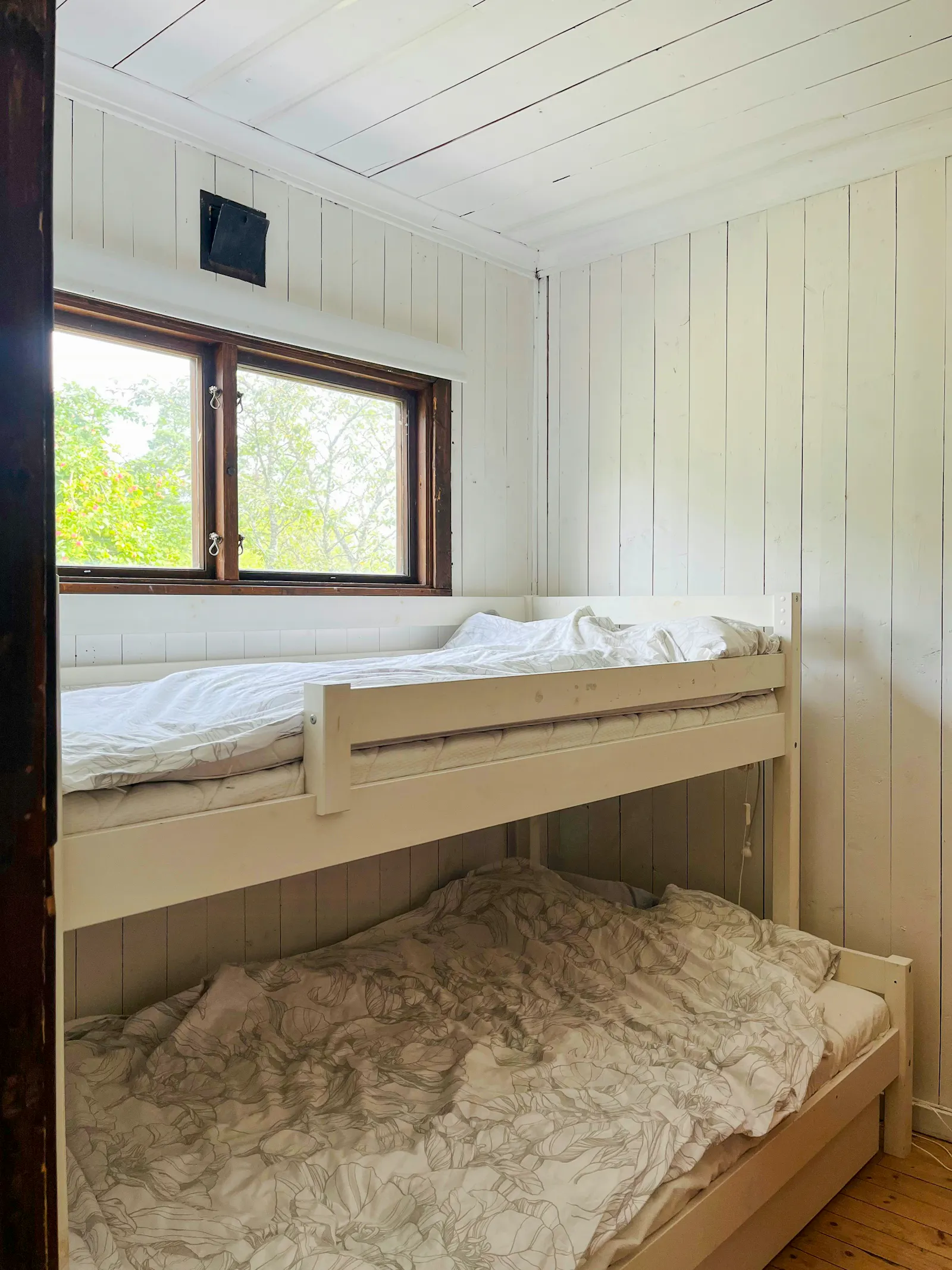 Stuga nära hav och raukfält på Gotland – bild 14 av 24