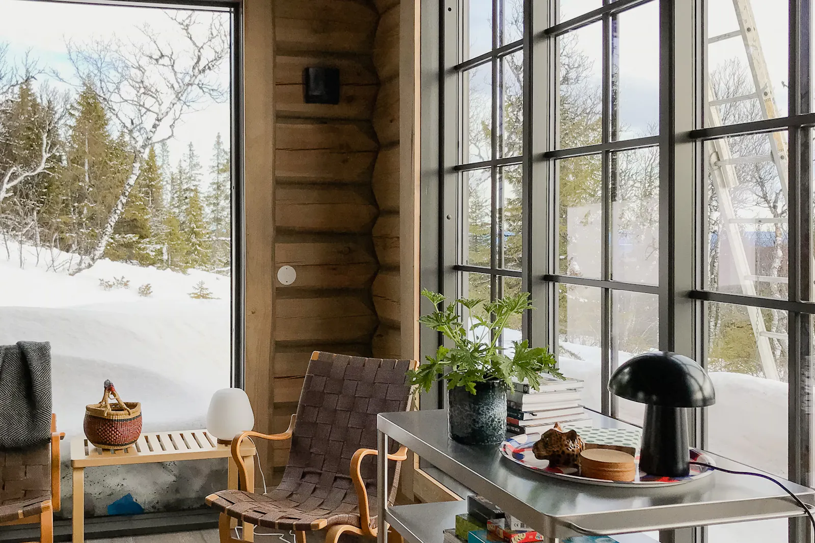 Timmerhus med bastu och öppen spis i Bydalen – bild 16 av 24