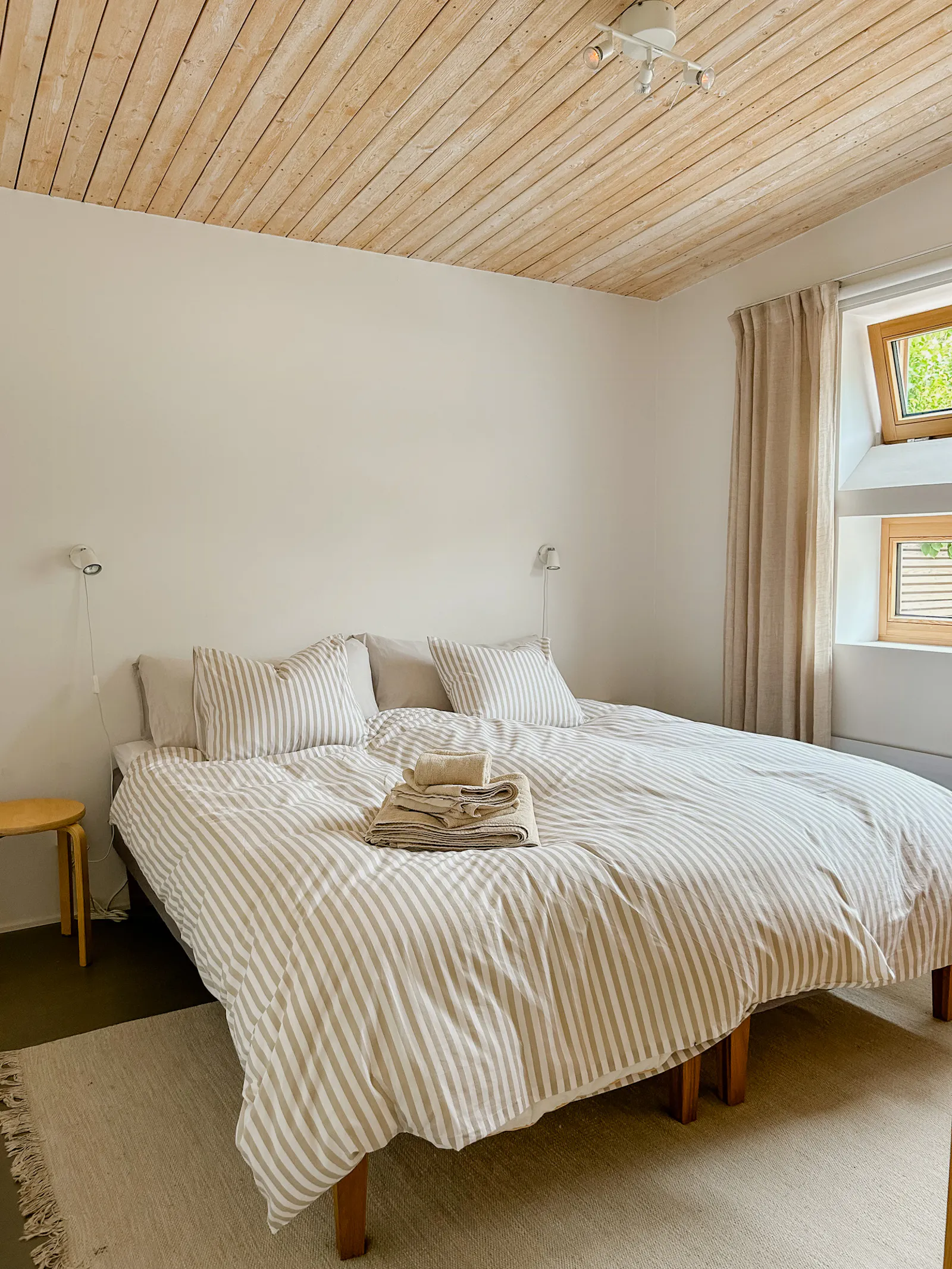 Harmoni i Furuboda: arkitektritad familjeoas – bild 14 av 24